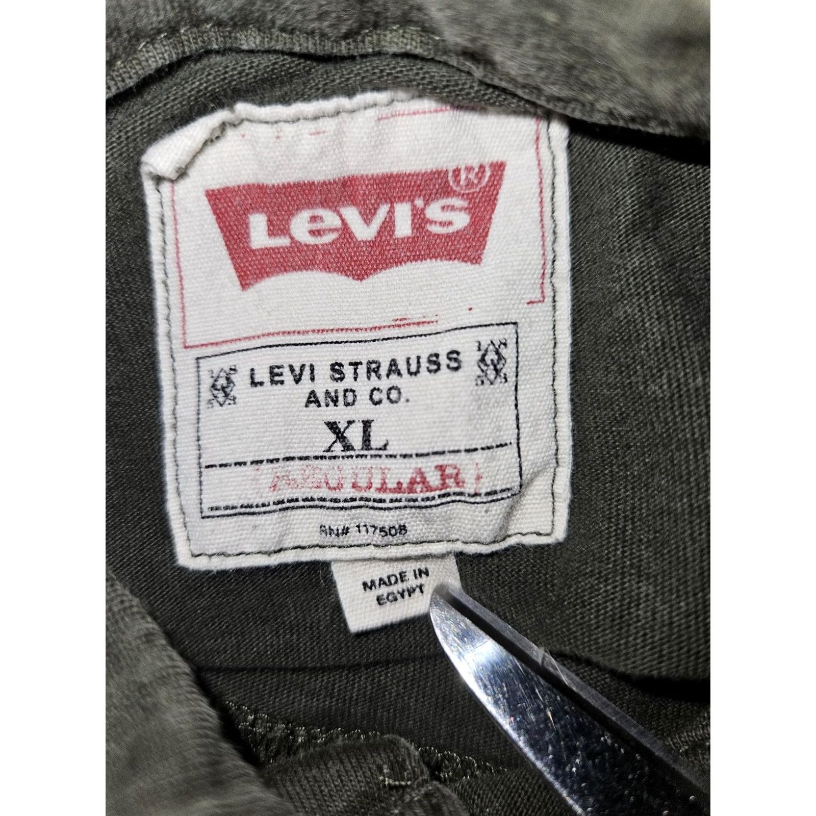 Levi's Levi's Shirt Mens XL Green Long Sleeve Button-Up Two Pocket Casual Workwear 90s Classic Outdoor Vintage: No Size US XL / EU 56 / 4 - 2 Thumbnail