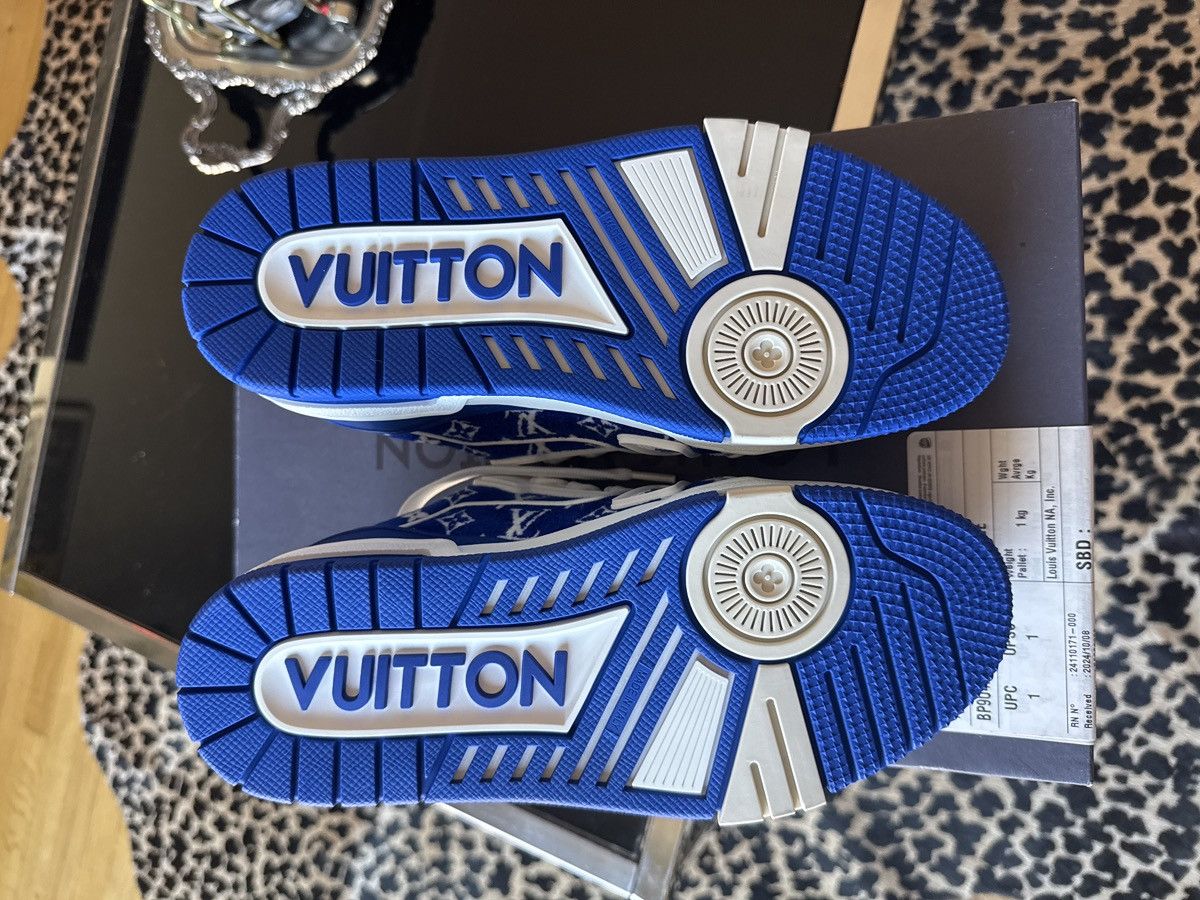 Louis Vuitton Louis Vuitton Trainer Blue Velvet Monogram Size US 5 / IT 35 - 7 Thumbnail