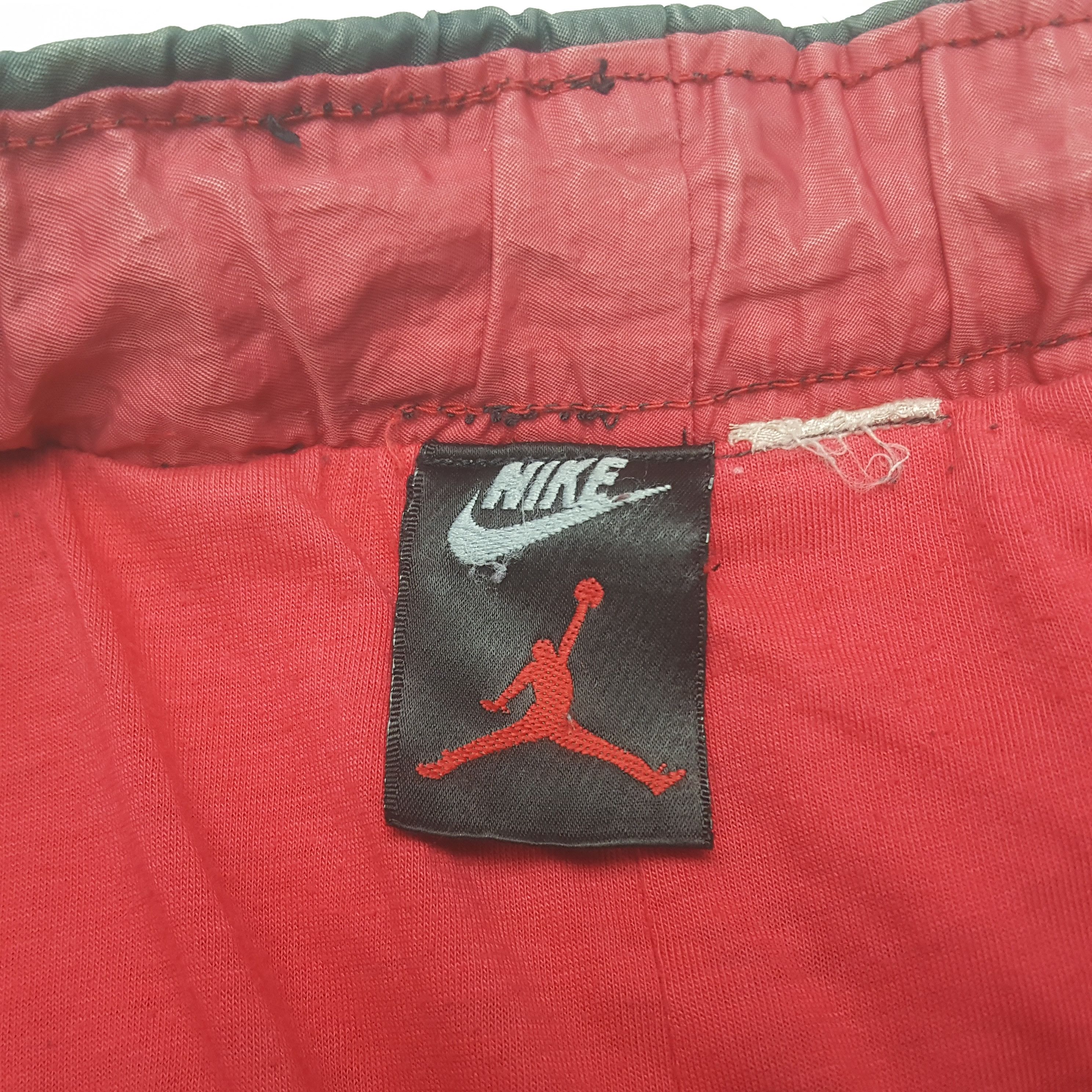 Nike Vintage Nike Air Jordan Fading Pants C318N8 Size US 32 / EU 48 - 7 Thumbnail