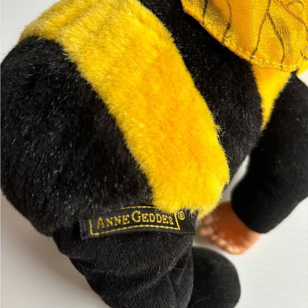 Designer Anne Geddes Baby Lil Bee 2005 Doll Size ONE SIZE - 5 Thumbnail