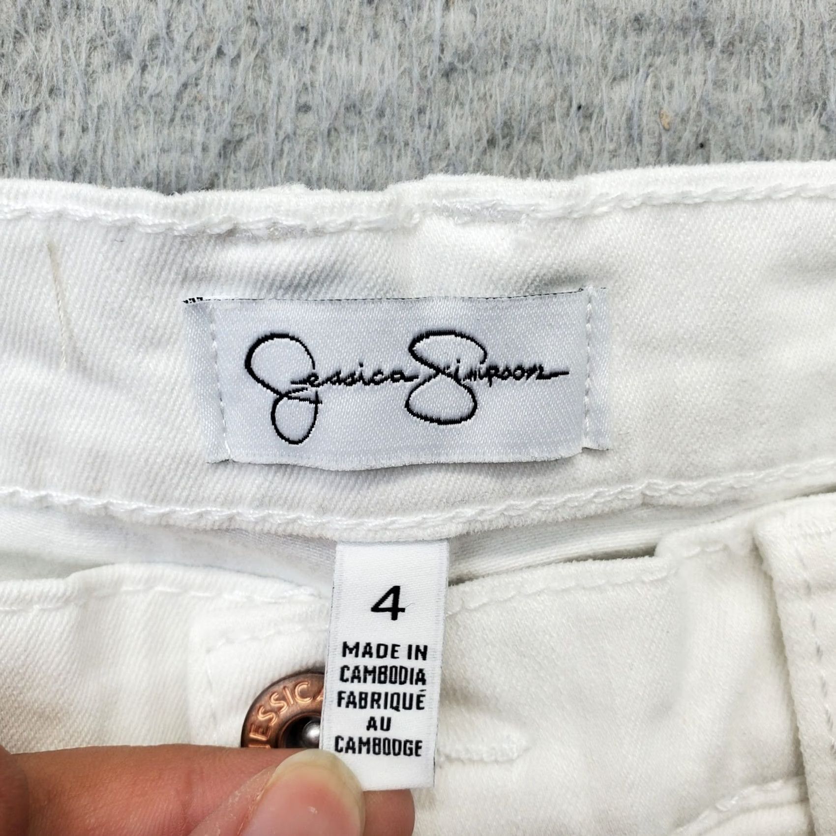 Jessica Simpson Jessica Simpson White Denim Rolled Shorts Women's 4 5-Pocket Design High Rise Size 27" / US 4 / IT 40 - 6 Thumbnail