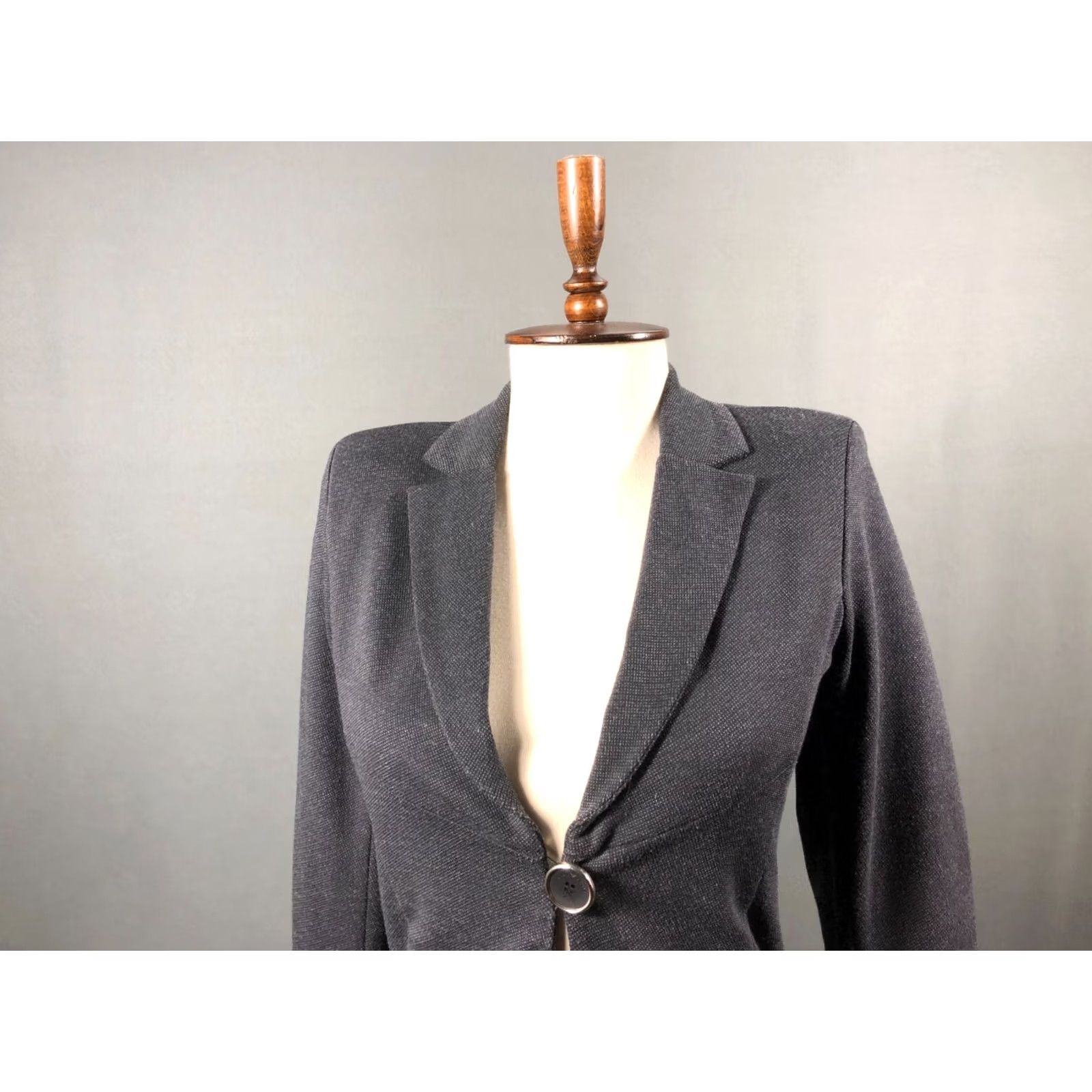 Vintage Armani Jeans Blazer Jacket Women M Gray Viscose Short Single-Breasted 3 Button Cuffs Solid Classic Coat Size 32" / US 10 / IT 46 - 4 Thumbnail