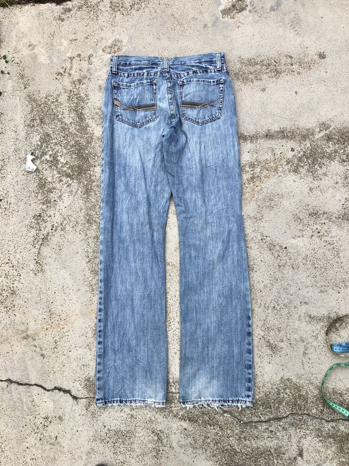 Ariat WASHED BLUE DISTRESSED DENIM BY ARIAT Size US 31 - 5 Thumbnail