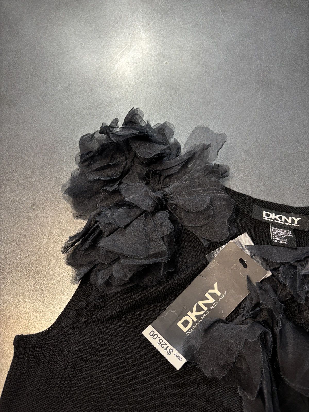 DKNY DKNY Tank Top Floral Applique Sleeveless Top Sweater Vest Size S / US 4 / IT 40 - 15 Thumbnail