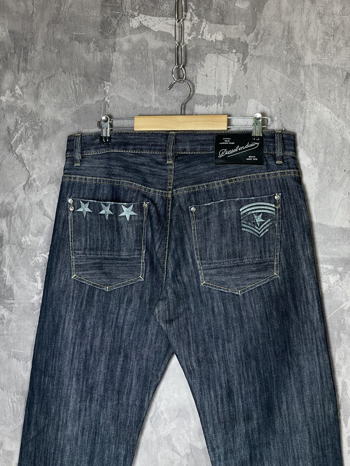 Diesel × Vintage Vintage Diesel 90’s Y2K Style Pocket Logo Denim Jeans Pants Size US 33 - 2 Thumbnail