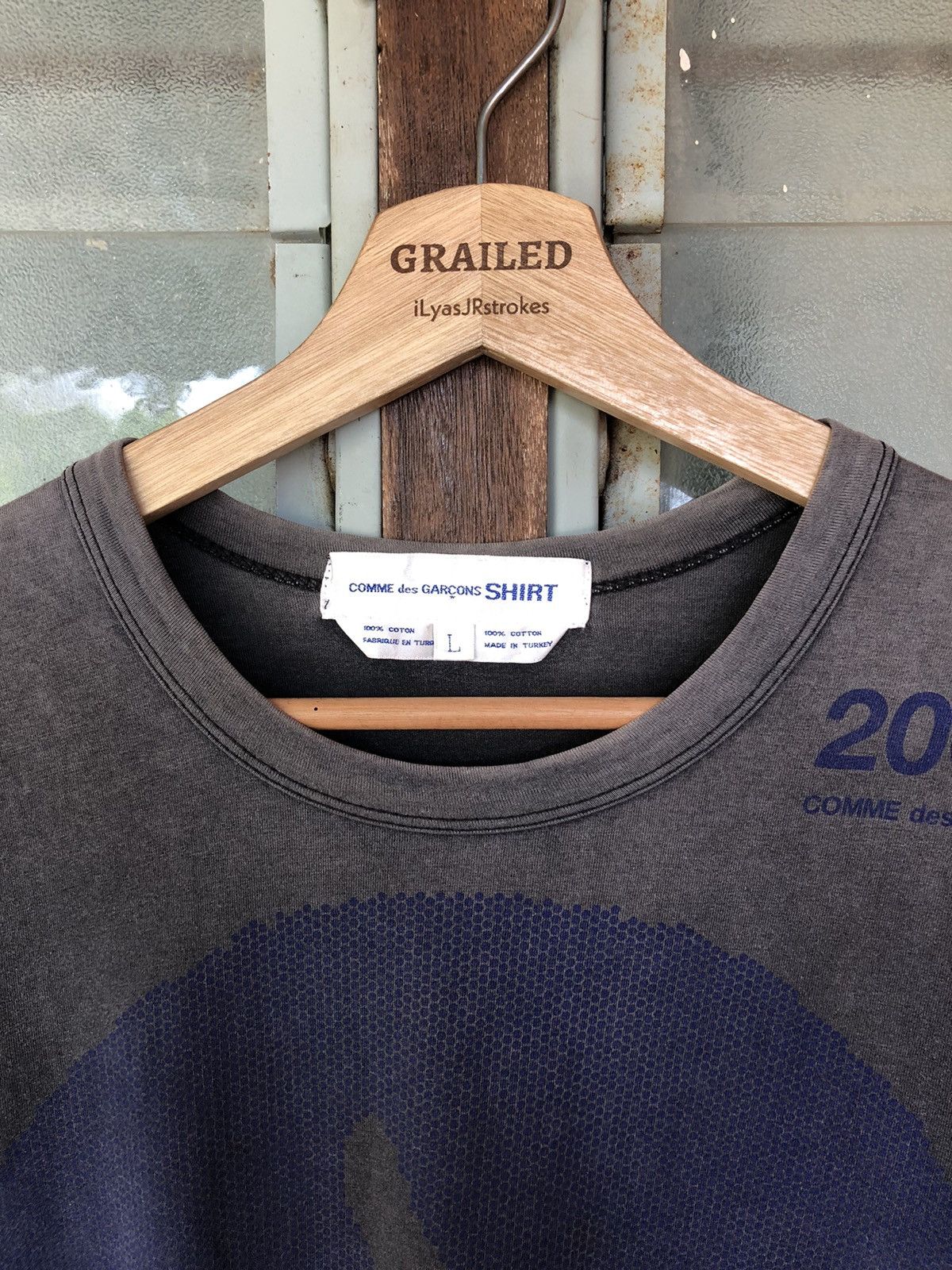 Comme des Garcons Vintage Comme Des Garçons 2001 ete Japanese Design Faded Tee Size US L / EU 52-54 / 3 - 3 Thumbnail