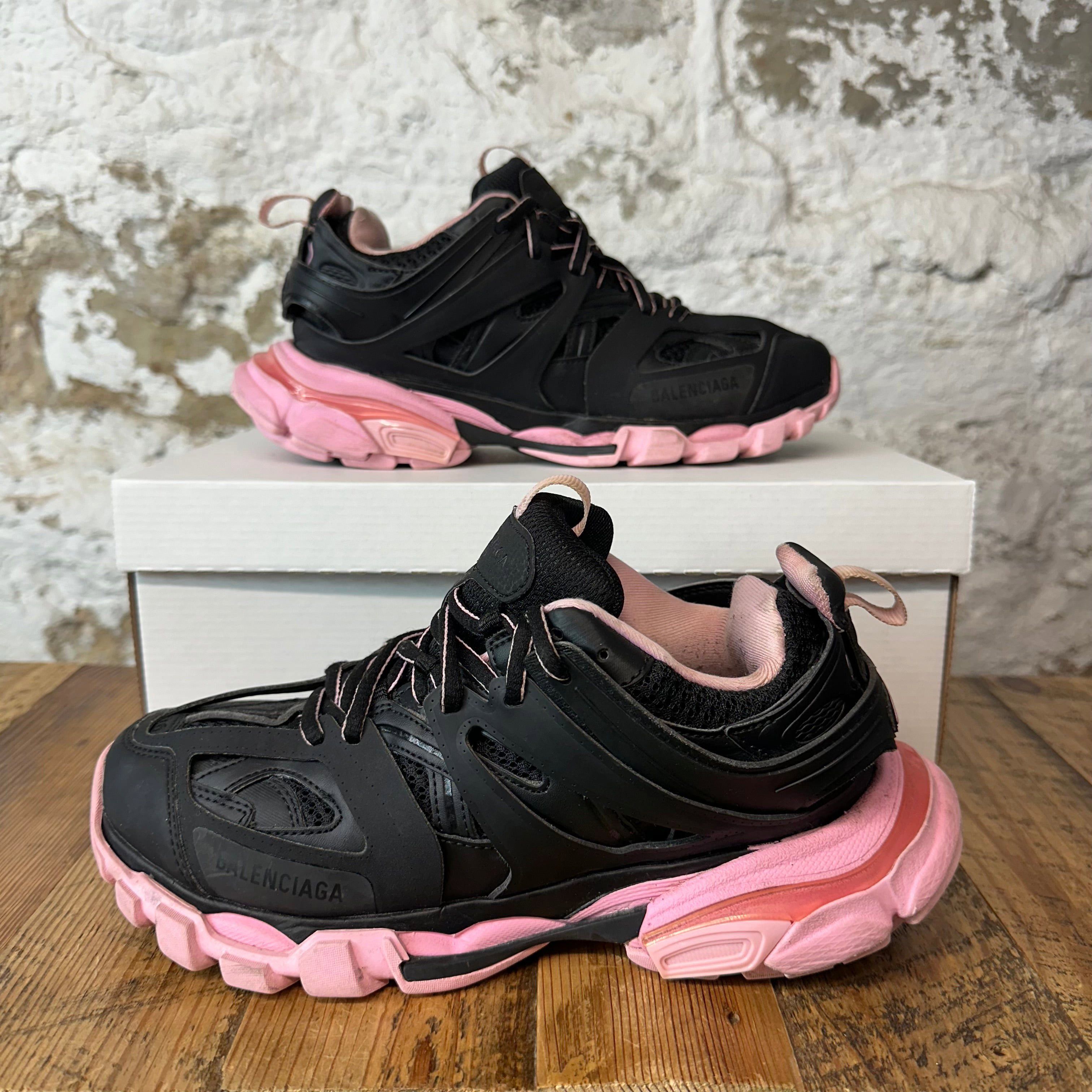 Balenciaga Balenciaga Track Black Pink Sneaker Sz 6.5 (39) Size US 6.5 / EU 39-40 - 1 Thumbnail