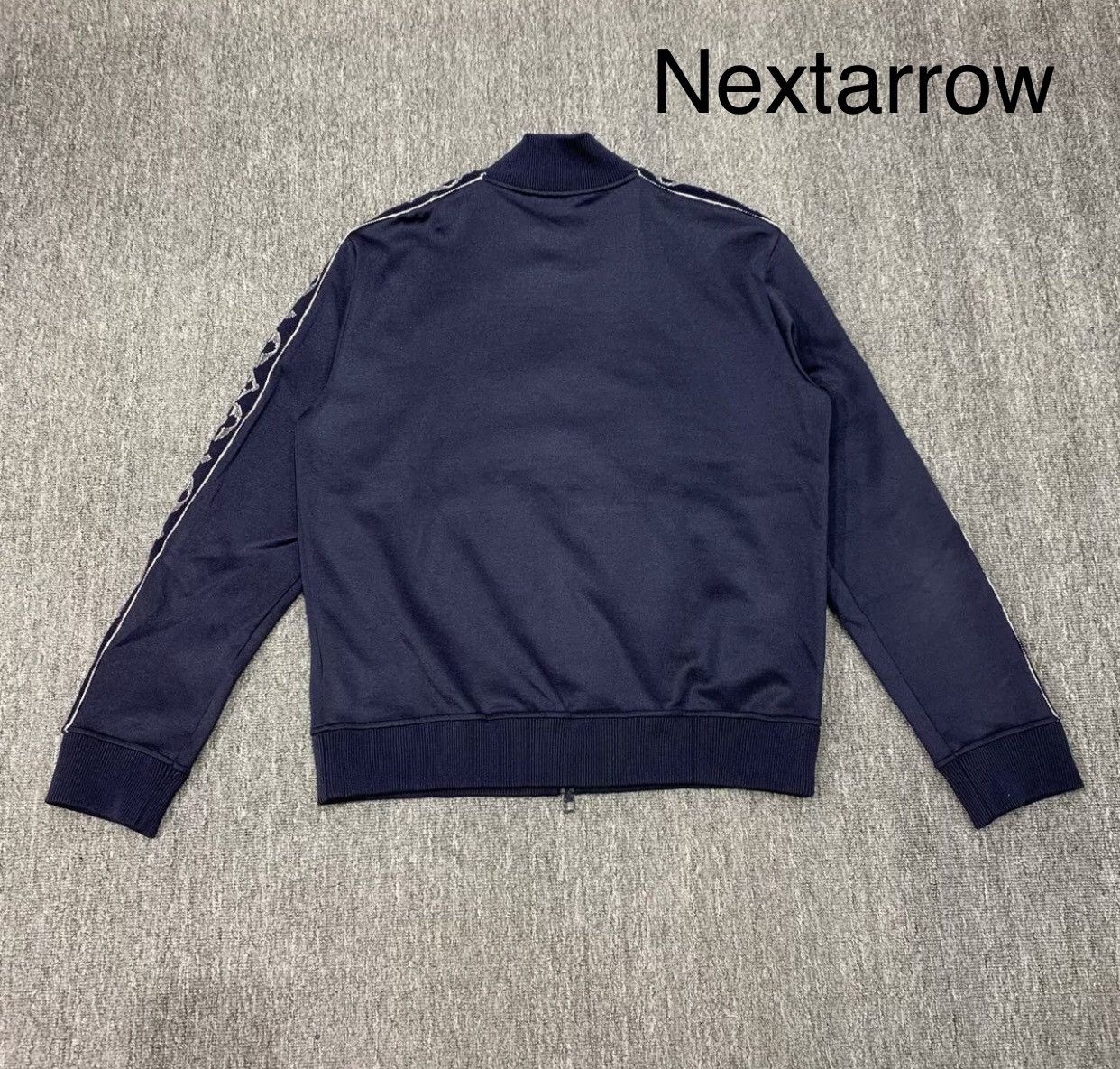 Louis Vuitton Louis Vuitton Navy blue arm three flower logo zipper jacket Size US L / EU 52-54 / 3 - 2 Thumbnail