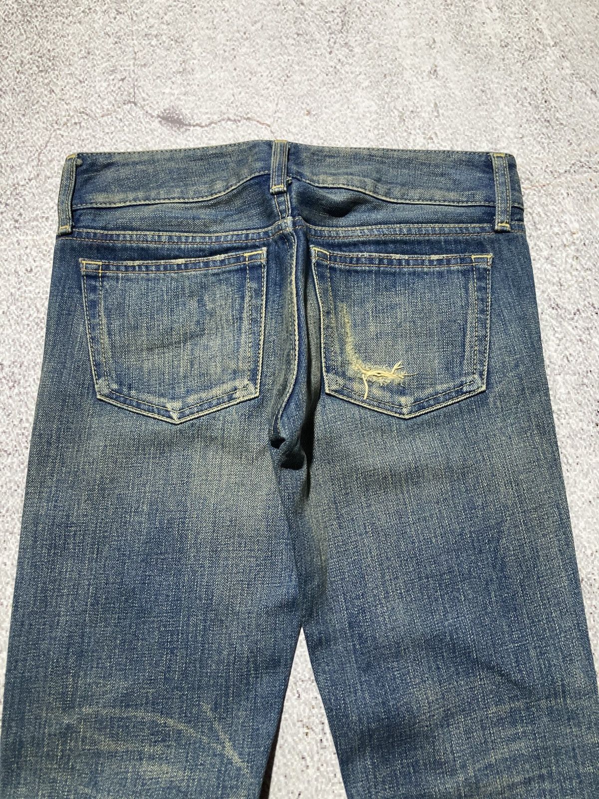 Japanese Brand 🇯🇵 2000s SLY Japan Ripped Bootcut Denim Jeans Pants Blue Wash Size US 26 / EU 42 - 15 Thumbnail