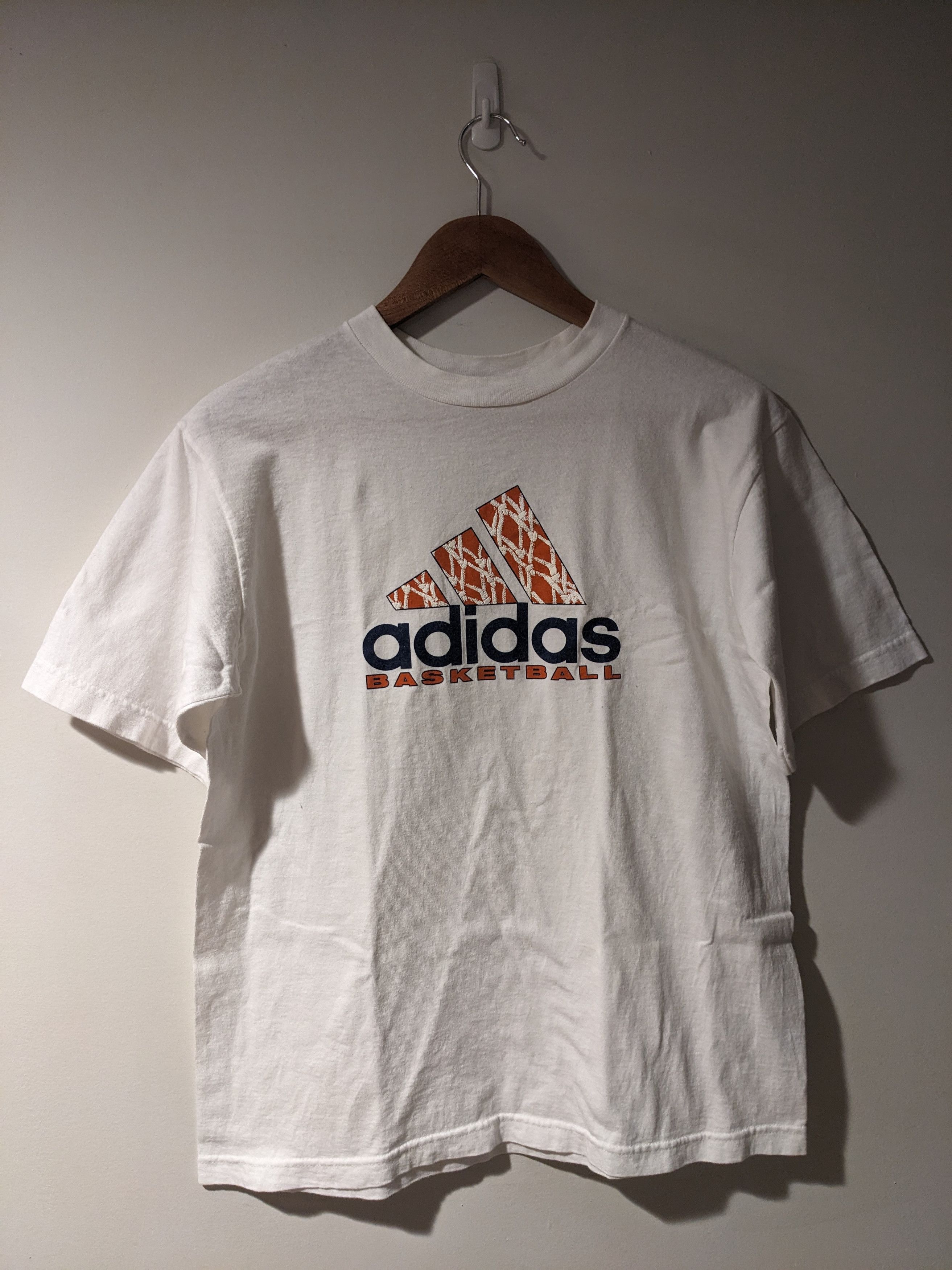 Adidas Vintage 90s Adidas Basketball Logo Sports Woman's T-Shirt Size XL / US 12-14 / IT 48-50 - 1 Thumbnail