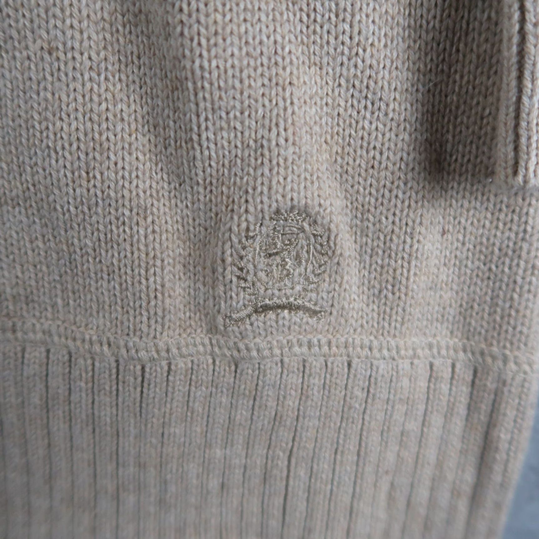 Tommy Hilfiger VINTAGE Tommy Hilfiger Knit Sweater Mens L V Neck Preppy Pullover NWT Cotton Beige Logo Classic All Seasons Size US L / EU 52-54 / 3 - 7 Thumbnail
