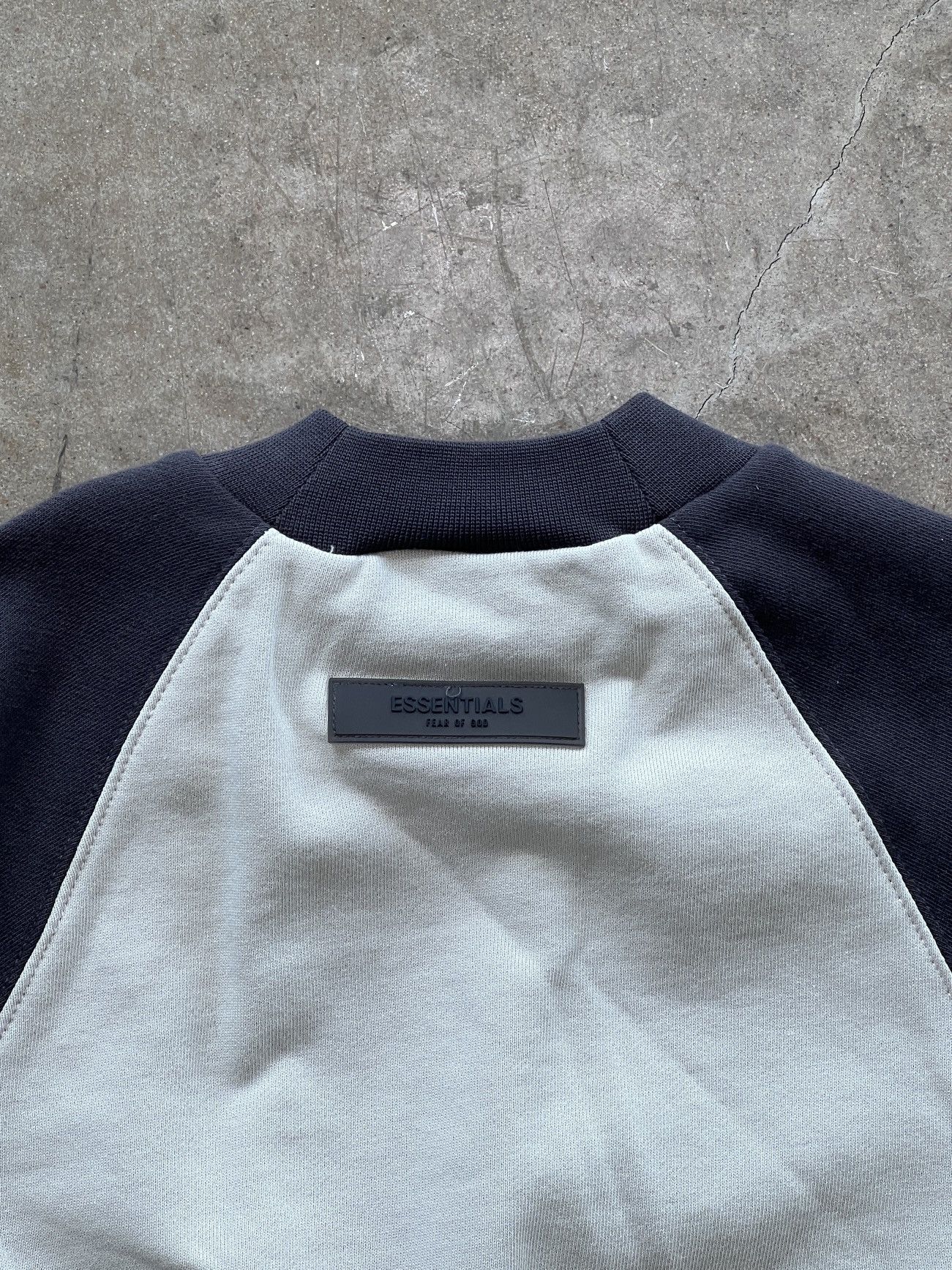 Fear of God Fear of God FOG Essentials SS Crewneck Youth XSmall 4/5 Size US XXS / EU 40 - 5 Thumbnail