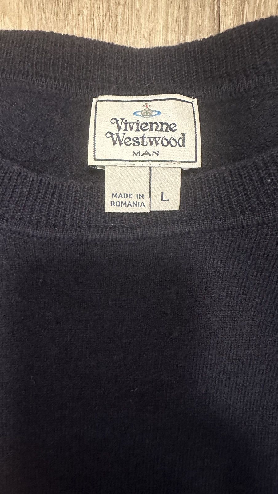 Vivienne Westwood Vivienne Westwood Embroidery Logo Sweater Size US L / EU 52-54 / 3 - 3 Thumbnail