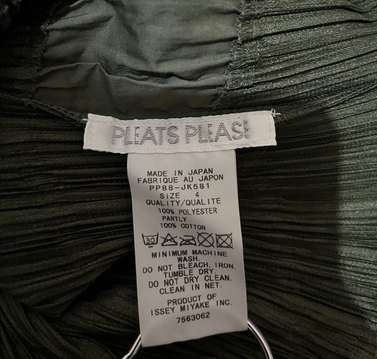 Pleats Please Issey Miyake Pleats Please - Issey Miyake - Hybrid Tank Top Size S / US 4 / IT 40 - 10 Thumbnail
