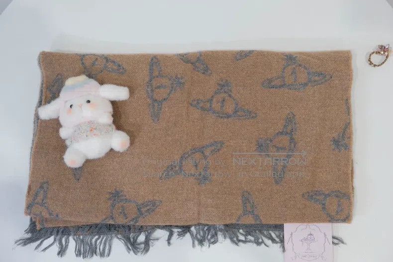 Vivienne Westwood Vivienne Westwood size 166*37cm Scarf, Purchased from a Vin Size ONE SIZE - 3 Thumbnail