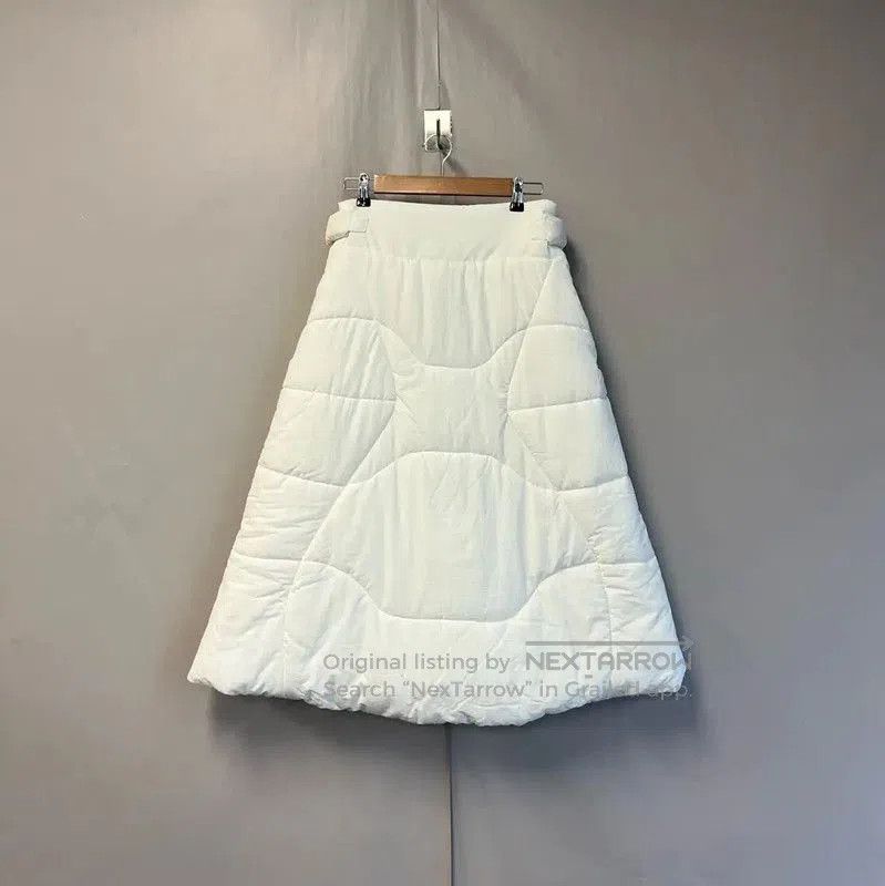 Louis Vuitton Louis Vuitton White Women's Skirt Size XS . Size 22" - 2 Thumbnail
