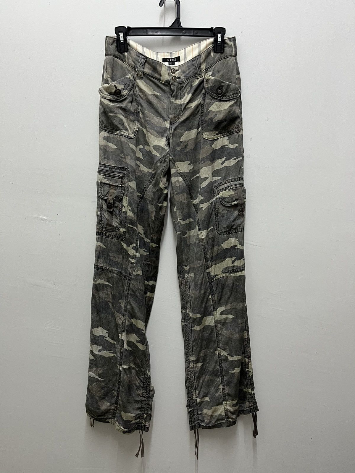ATSURO TAYAMA Vintage Atsuro Tayama Camouflage Cargo Rayon Women Pants Size 30" / US 8 / IT 44 - 2 Thumbnail