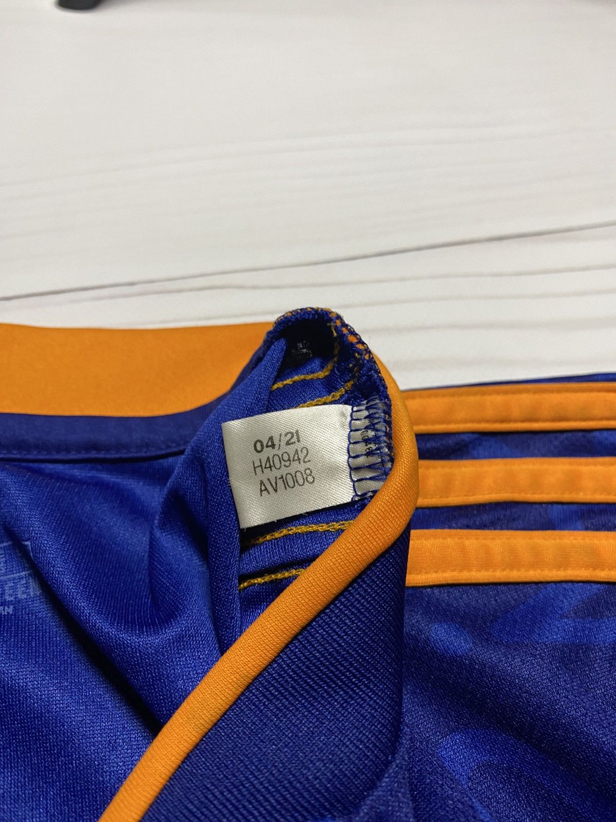 Adidas Adidas Real Madrid 2021/22 away football y2k t shirt soccer Size US S / EU 44-46 / 1 - 4 Thumbnail