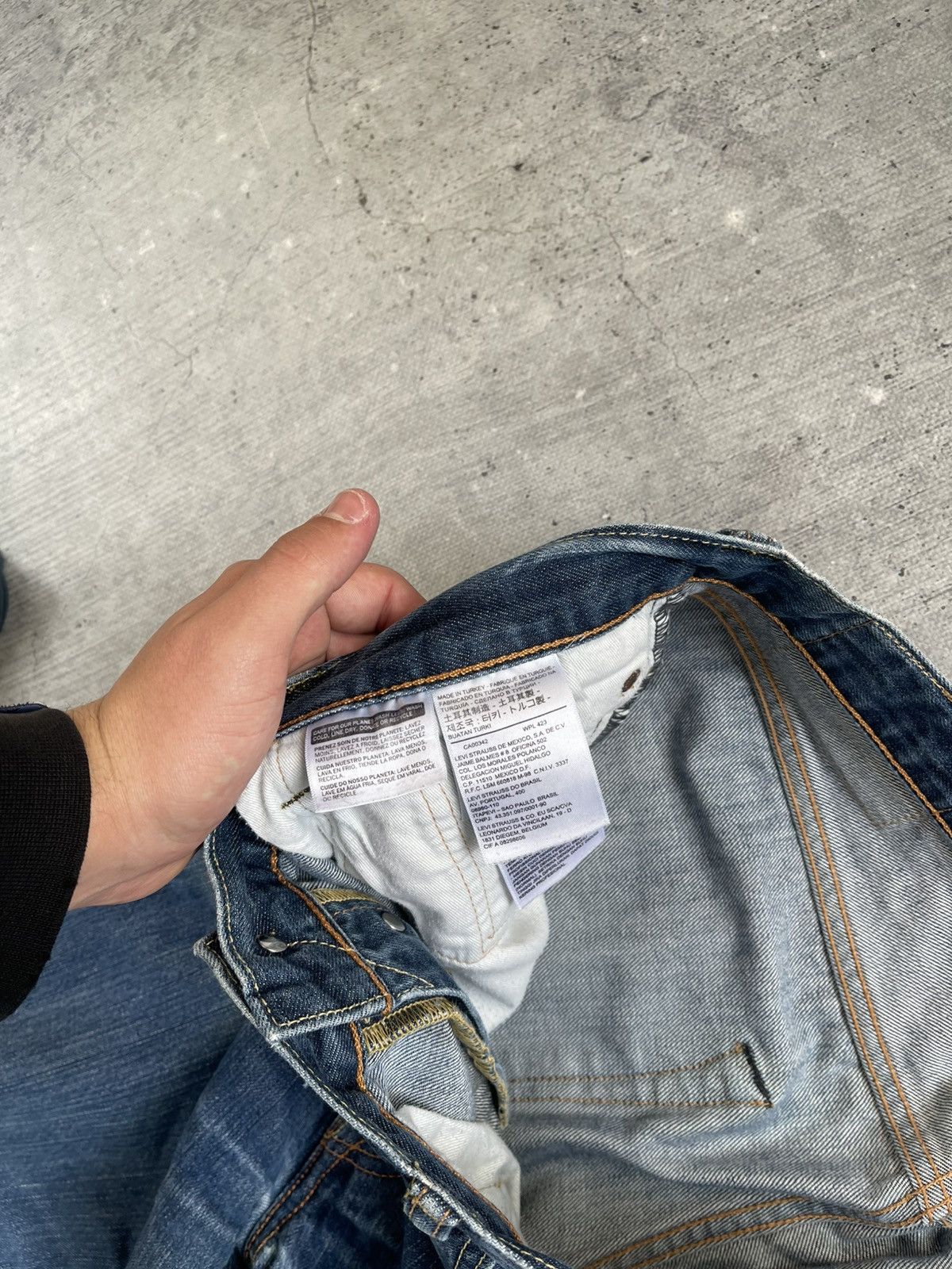 Jean × Levi's × Vintage Jeans LEVIS 501 Vintage Wash Blue Denim 90s Size US 36 / EU 52 - 9 Thumbnail