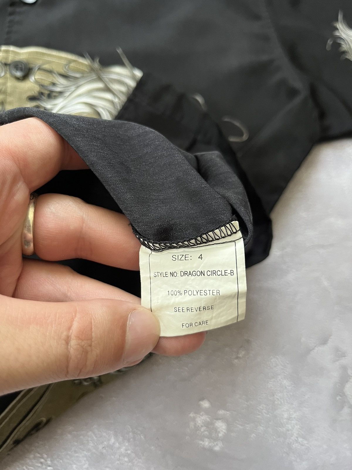 Japanese Brand Dnon Jeans Vintage Japan Dragon Circle B Shirt Y2k Size US S / EU 44-46 / 1 - 7 Thumbnail