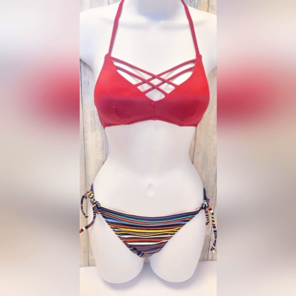 2x Pair Strappy Bikini Tops with Multicolor Striped Bottom