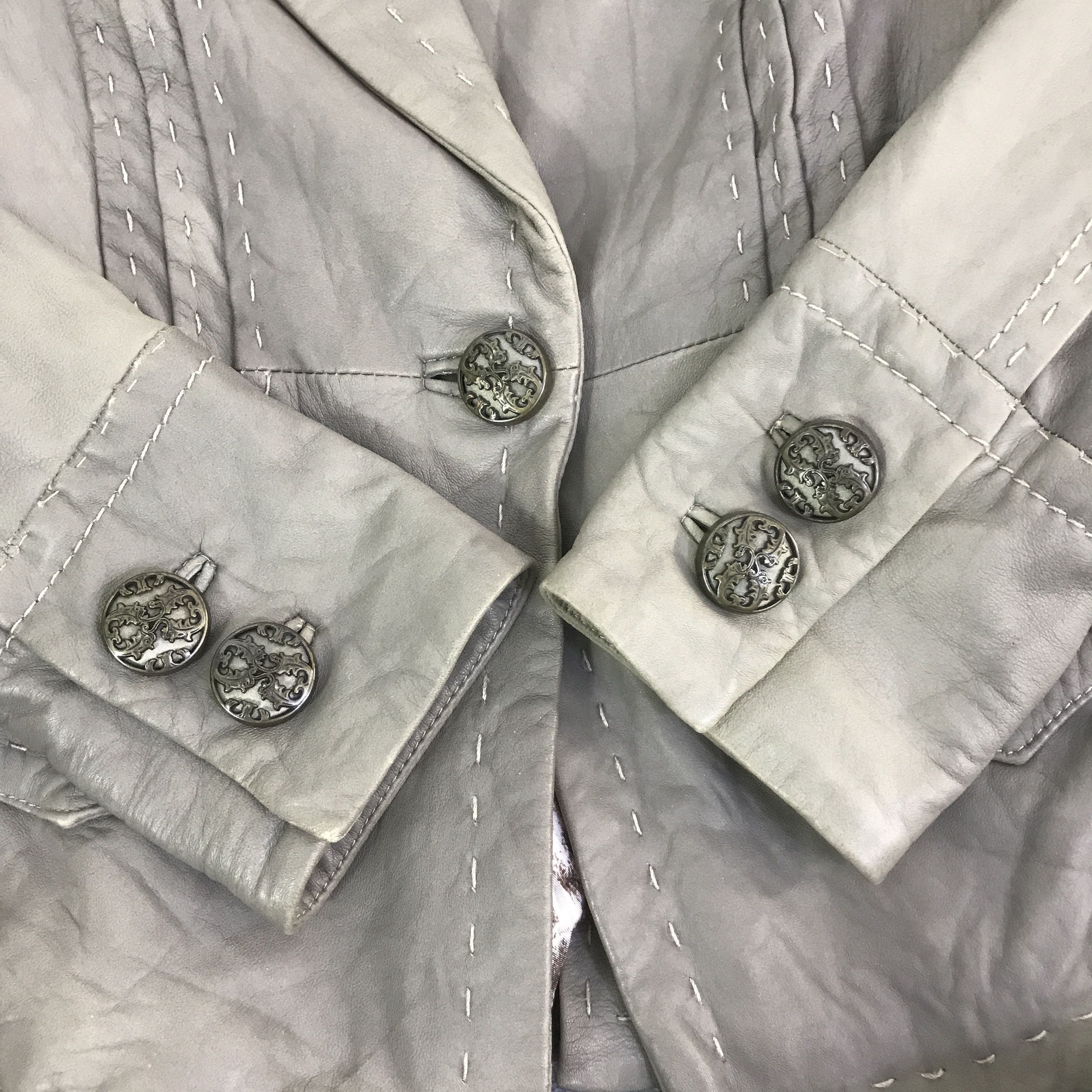 Roberto Cavalli ROBERTO CAVALLI WOMAN BLAZER COAT JACKET K125B5 Size US S / EU 44-46 / 1 - 8 Thumbnail