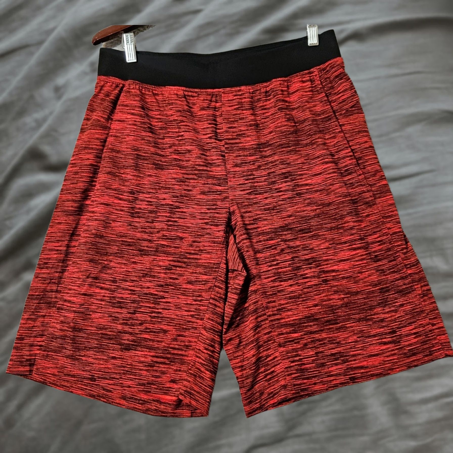Lululemon Lululemon Core Short Mens Large Black Red Heathered Unlined 11" Hidden Pocket Size US 33 - 1 Thumbnail