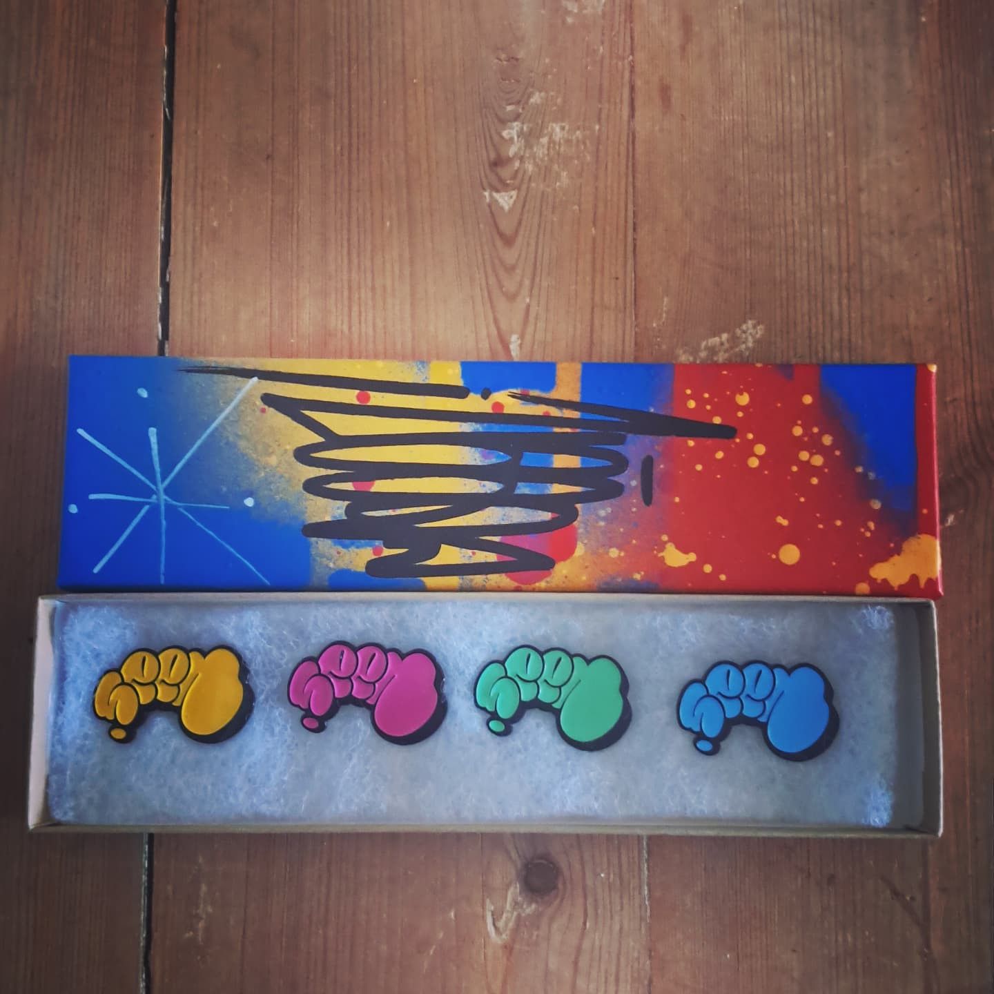 Other Very Rare Deadstock SEEN Pins only 50 made worldwide Size ONE SIZE - 2 Thumbnail