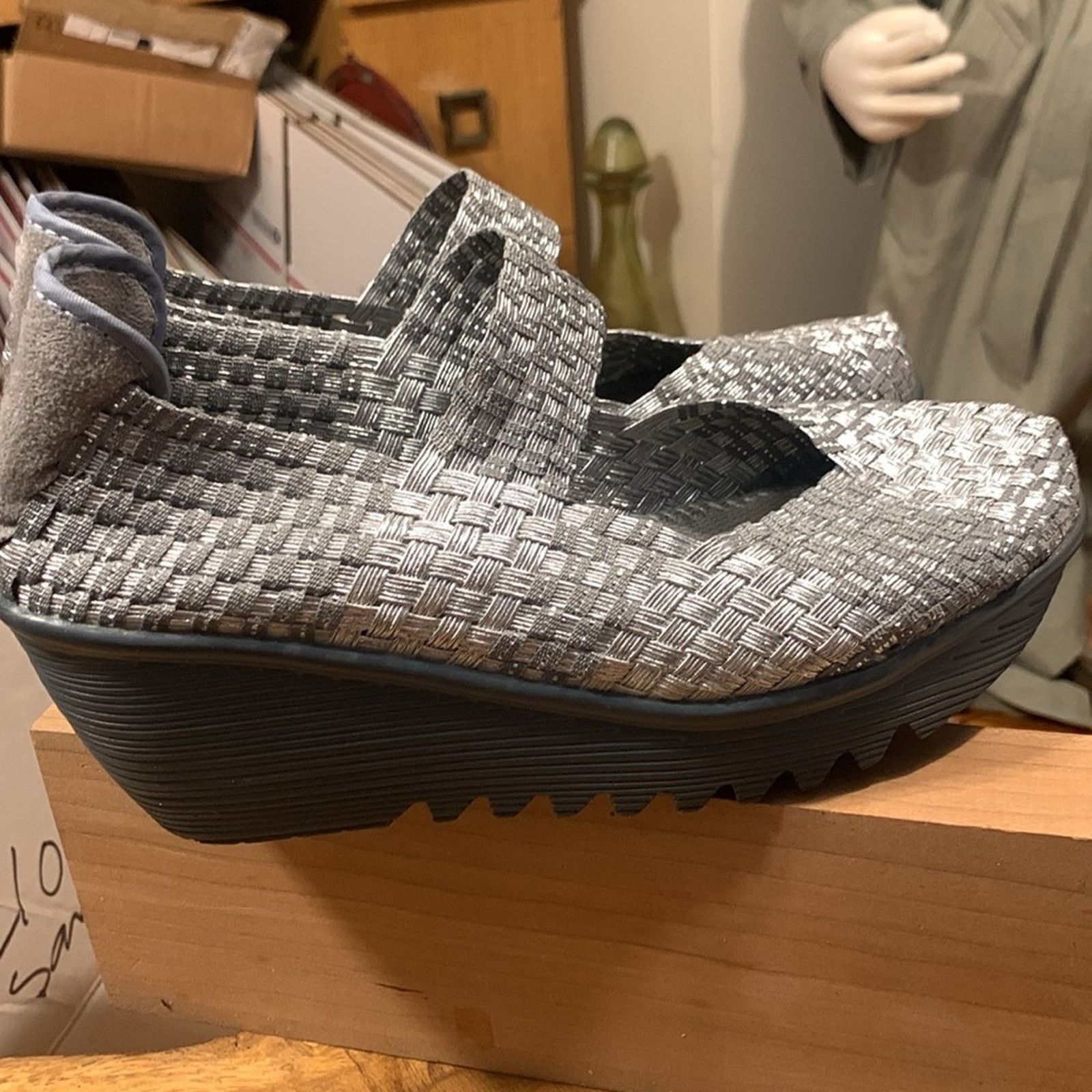Vintage Bernie Mev silver woven Maryjanes wedge comfy travel shoes Size US 8 / IT 38 - 4 Thumbnail