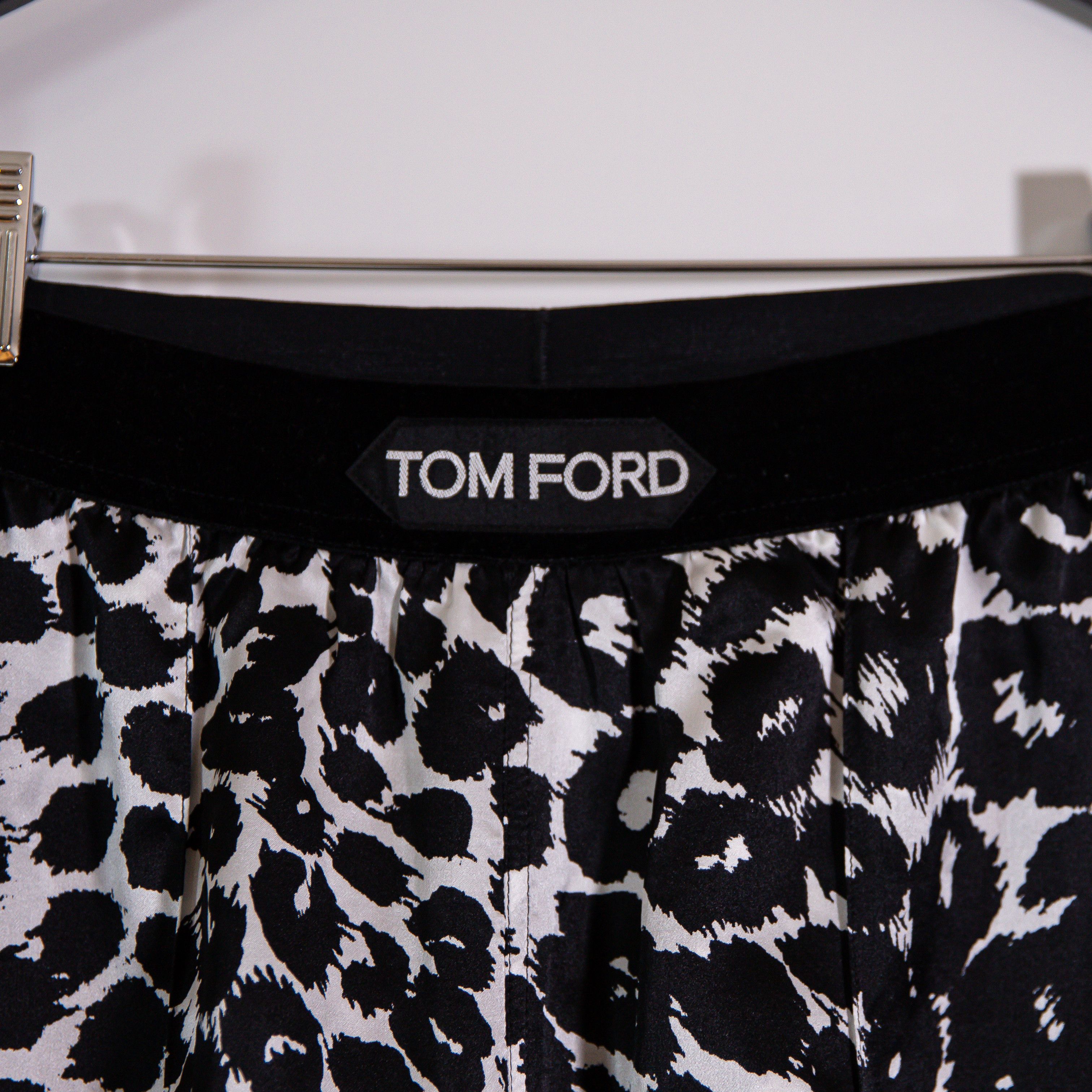 Tom Ford Tom Ford Silk Chiffon Satin Cheetah Size 25" / US 0 / IT 36 - 2 Thumbnail