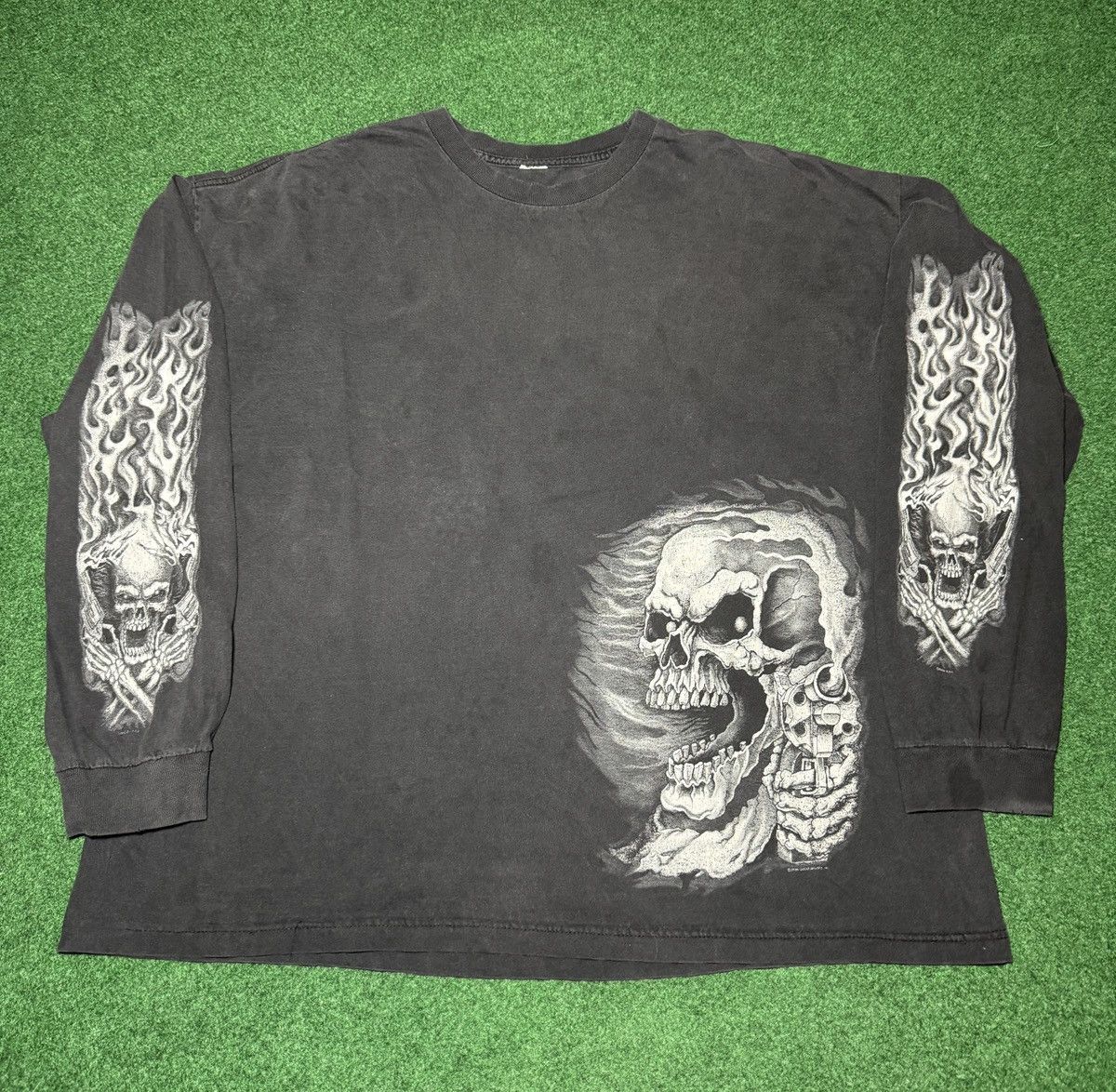 skull flame LS 00s tシャツ
