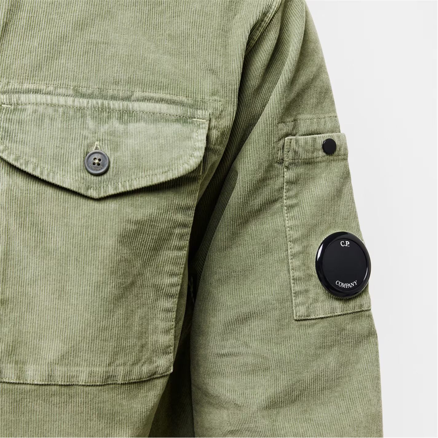 C.P. Company o1g2r1mq0426 Lens Single Pocket Corduroy Shirt in Green Size US S / EU 44-46 / 1 - 6 Thumbnail