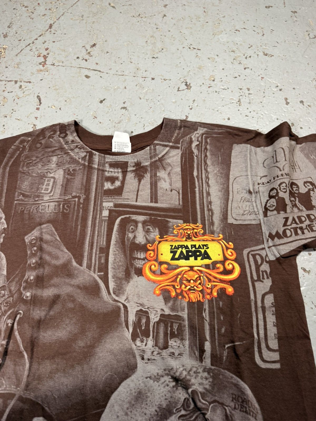 Other Vintage Aop Frank Zappa Plays Zappa Anvil Tag Tour Tee Size US M / EU 48-50 / 2 - 7 Thumbnail