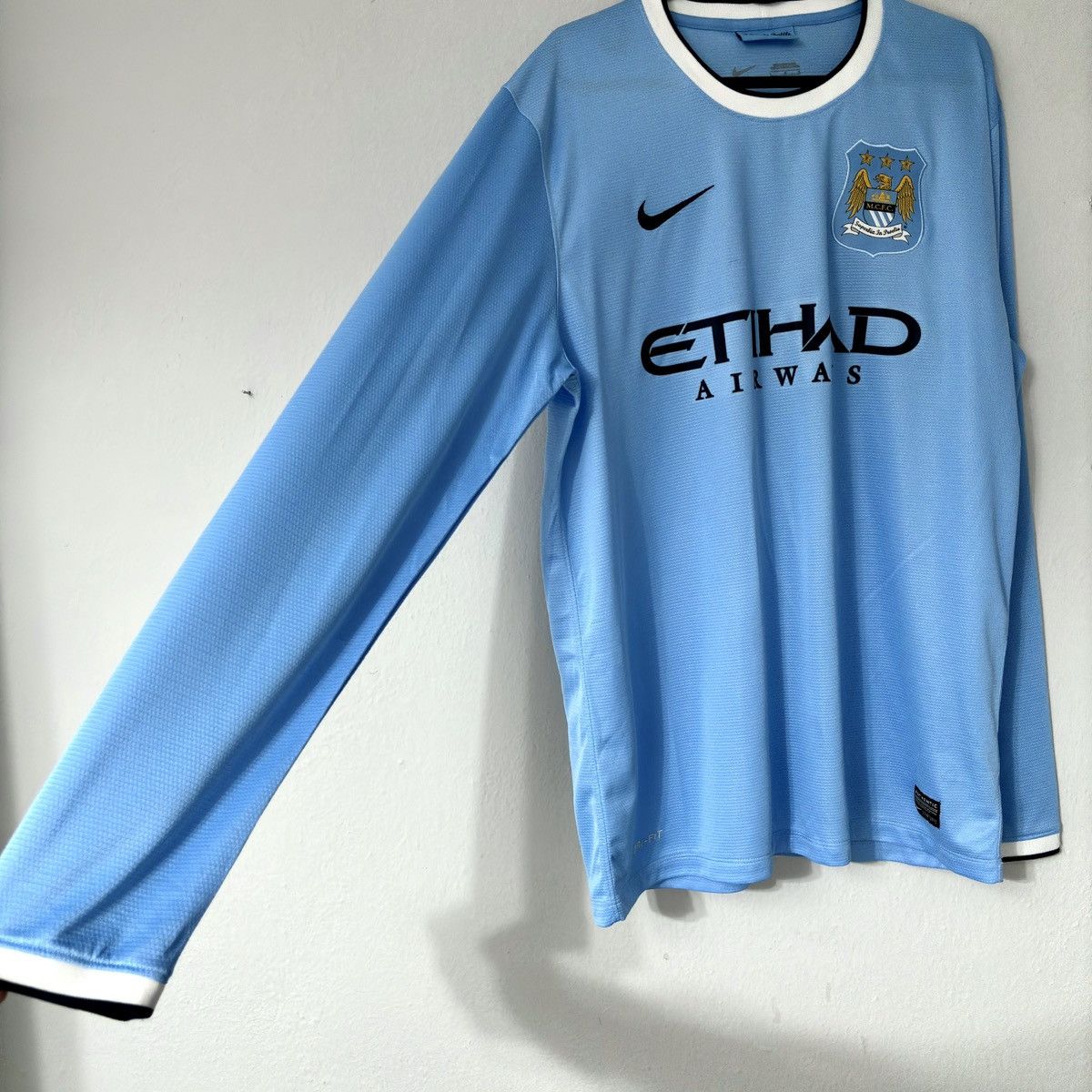 Nike 2013 2014 Manchester City Nike Home Kit Long Soccer Jersey Size US L / EU 52-54 / 3 - 6 Thumbnail