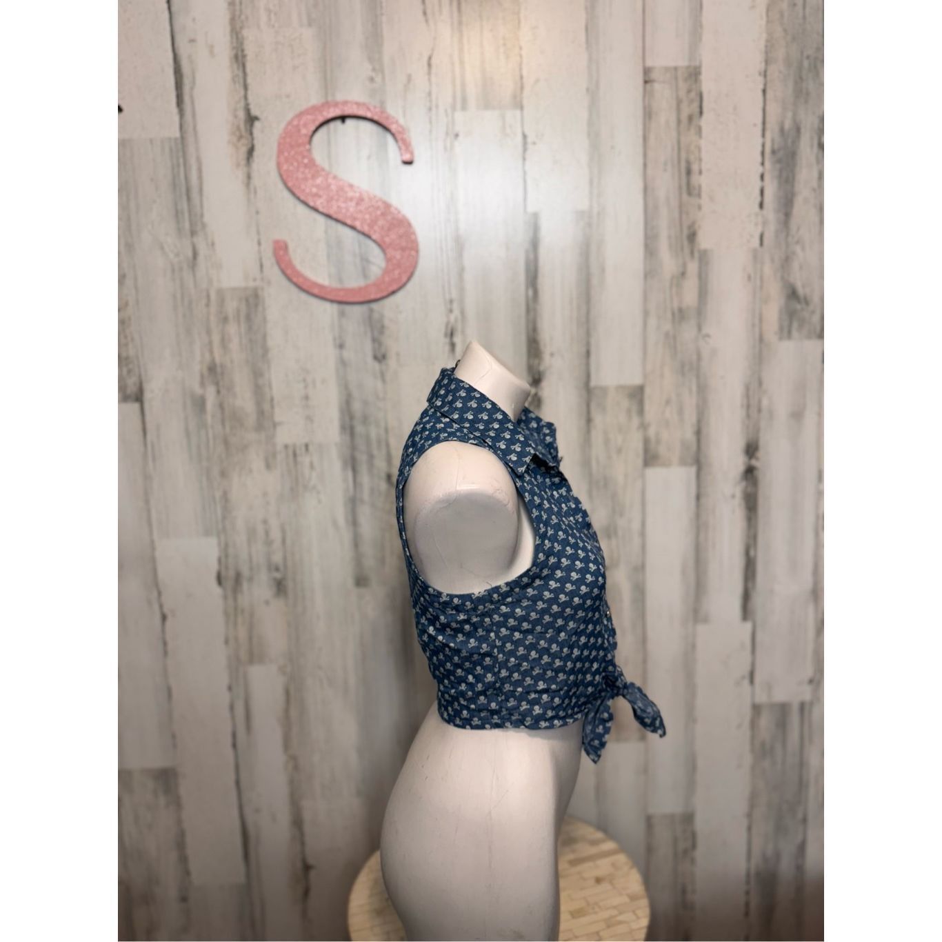 Other Poetry Skull Print Chambray Tie Front Crop Top Size SMALL Size S / US 4 / IT 40 - 6 Thumbnail