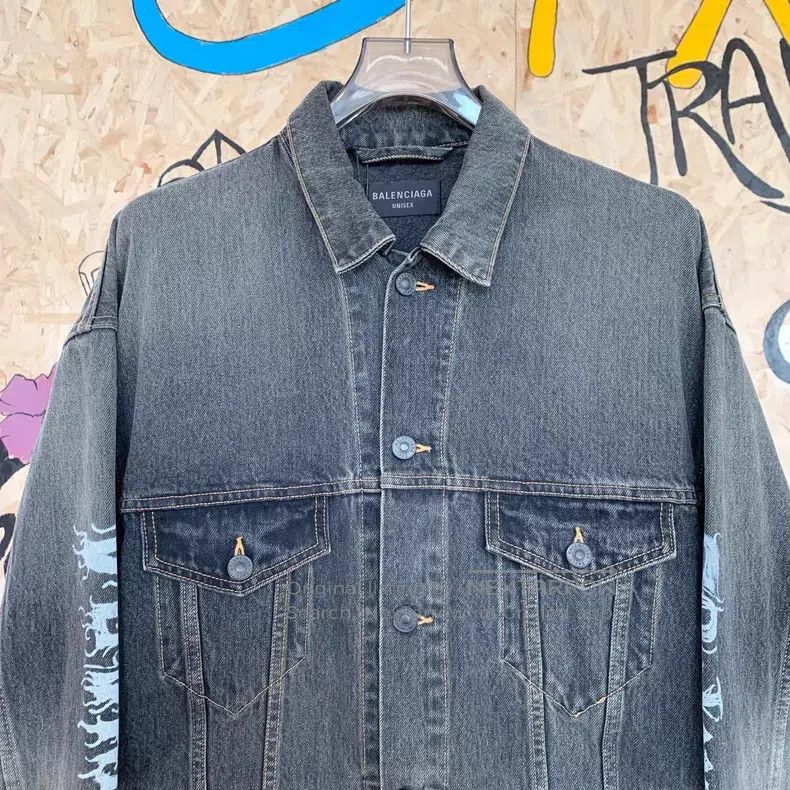 Balenciaga Balenciaga Dragon Year Limited Edition Sanskrit Jeans Jack Size US S / EU 44-46 / 1 - 3 Thumbnail