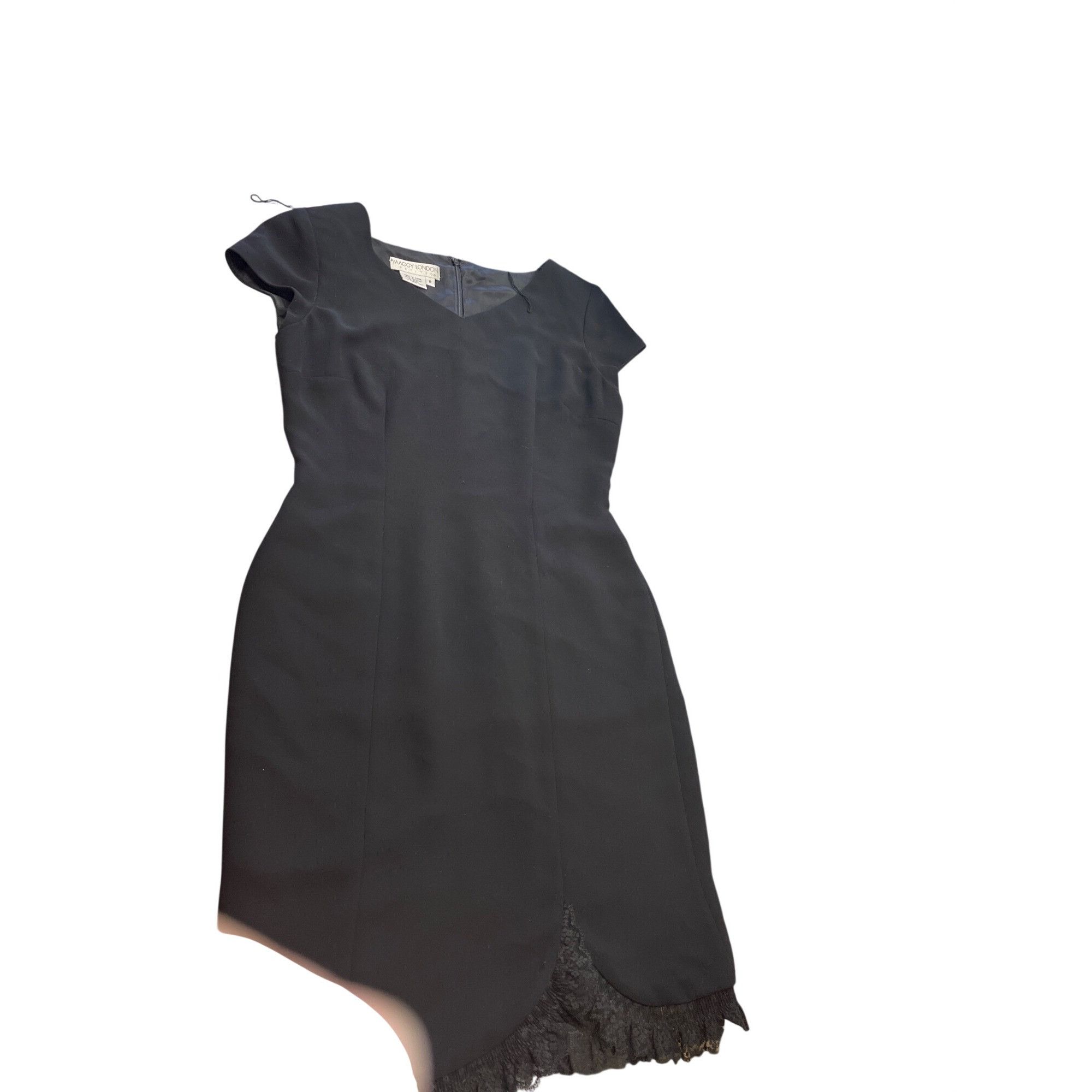 MAGGY LONDON Maggy London Petites wms black laced hem slip on dress sz 8 Size M / US 6-8 / IT 42-44 - 1 Thumbnail