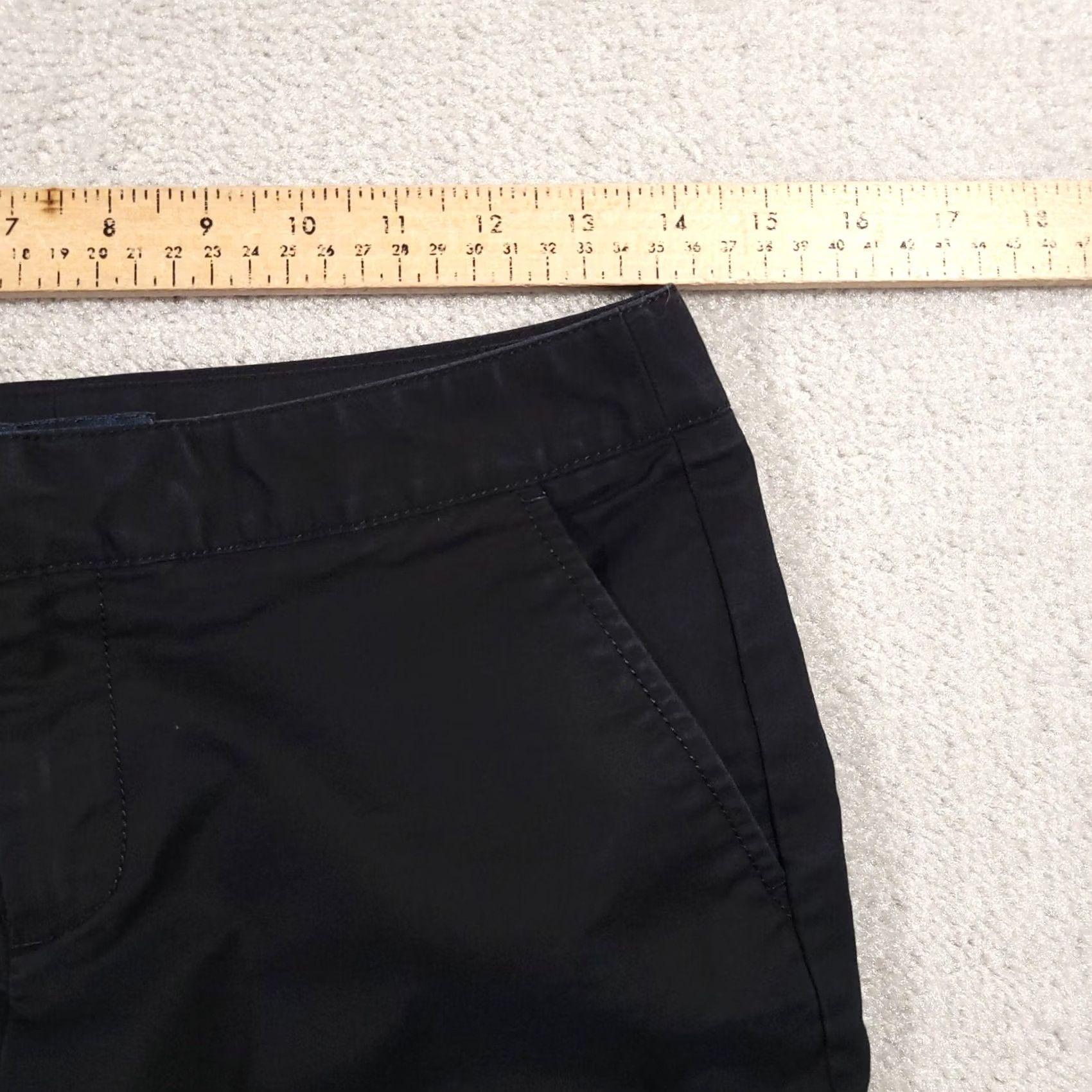 Banana Republic Banana Republic Bermuda Shorts Women's 4 Navy Blue Stretch Pockets Cuffed Regular Rise Low Inseam 11 in Flat Front Zip Front Machine Washable- Blue Size 27" / US 4 / IT 40 - 6 Thumbnail
