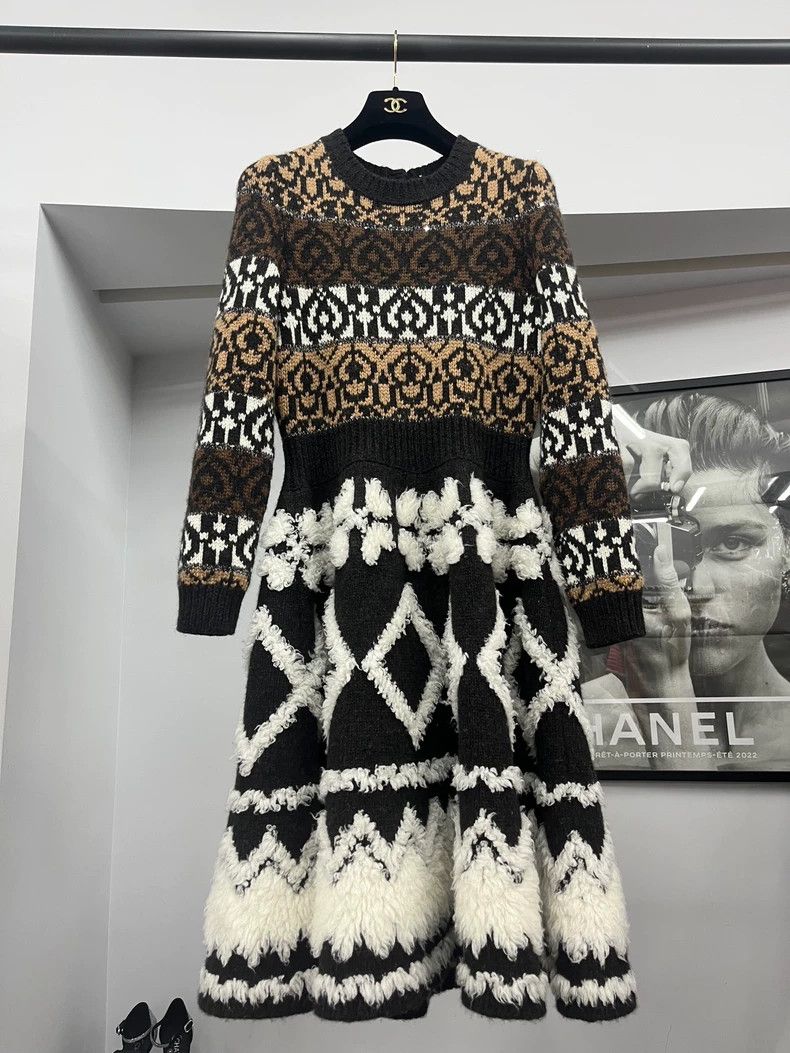 Other Chanel Snow series color-blocked wool knitted dress Size XXS / US 00 / IT 34 - 1 Thumbnail
