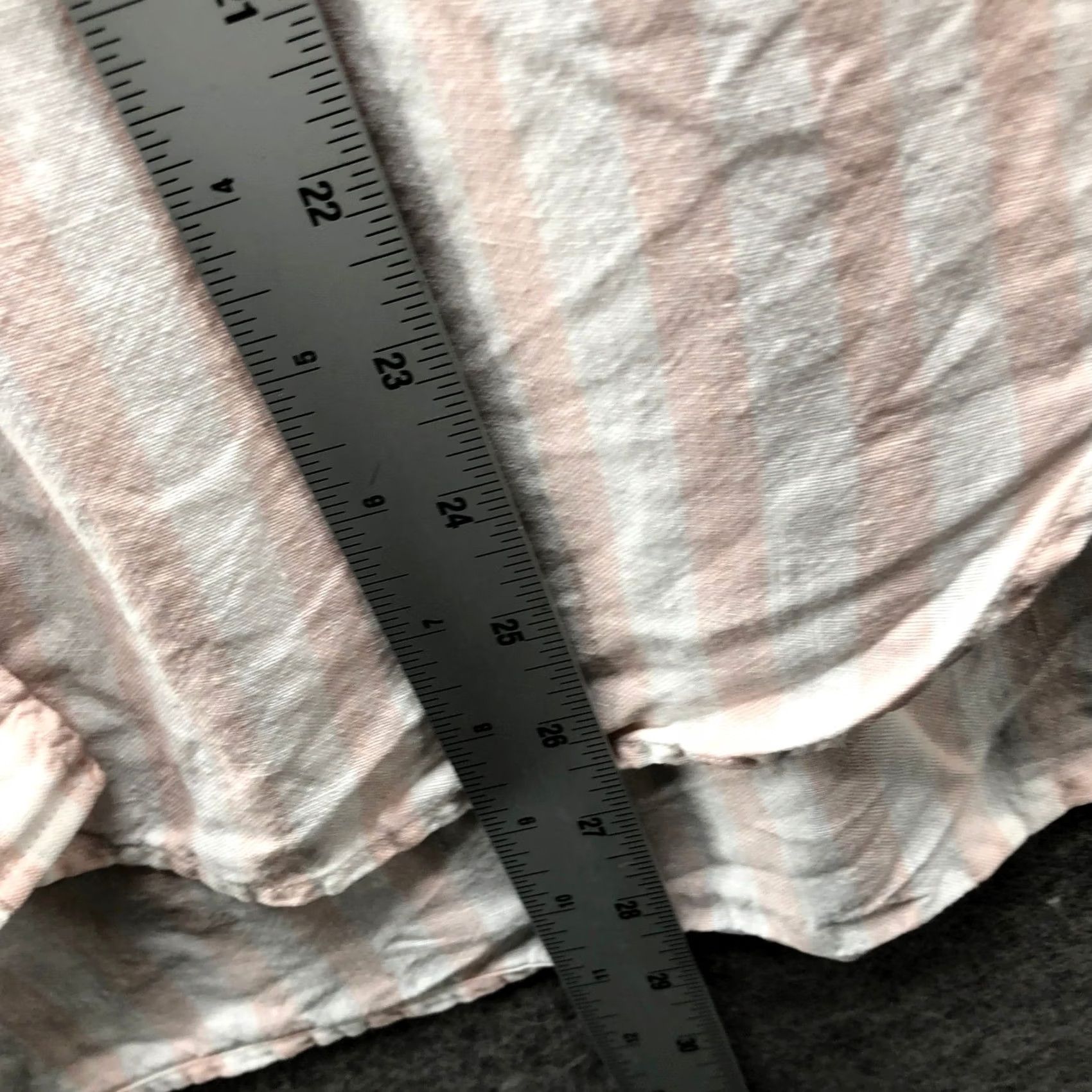 Everlane VINTAGE? No. Everlane Shirt Womens 8 Oversized 100% Linen Pink Striped Button-Down Collarless Long Sleeve Breathing Shirt Size M / US 6-8 / IT 42-44 - 7 Thumbnail