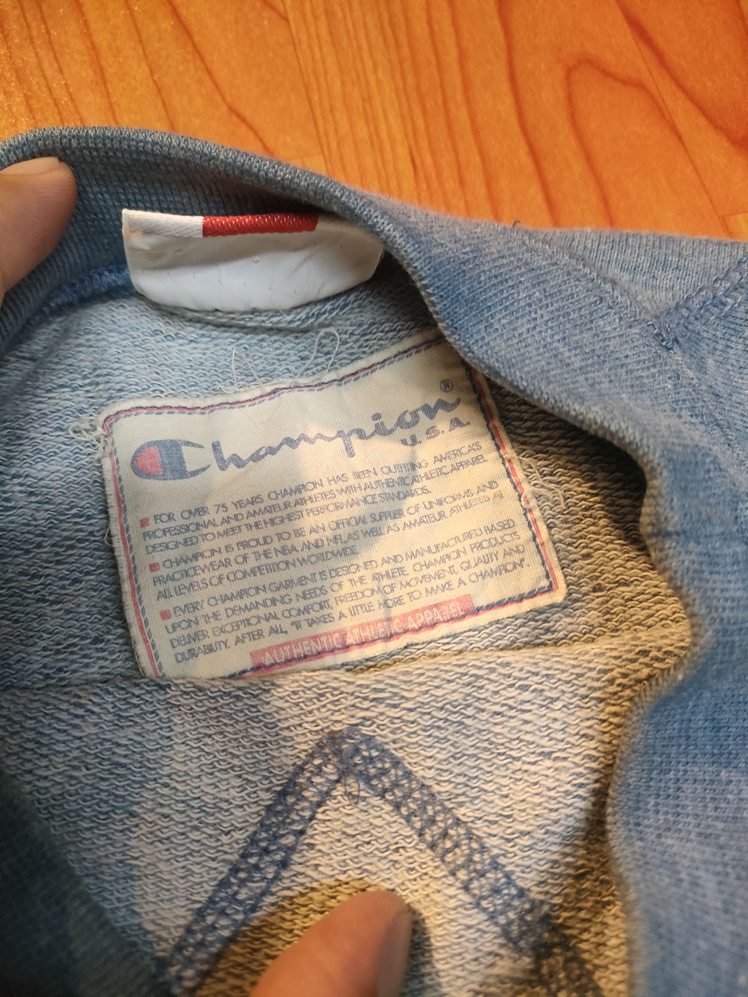 Champion × Vintage Vintage Champion Spellout Size US L / EU 52-54 / 3 - 5 Thumbnail