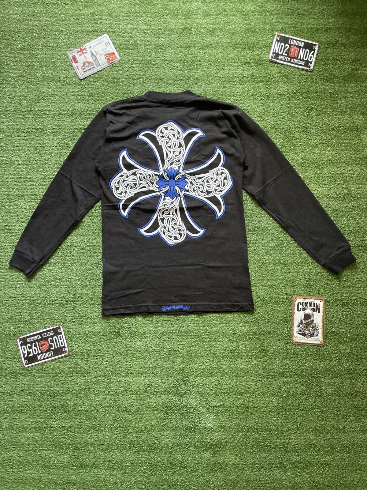 CHROME HEARTS ブルー クロス ポケット Tシャツ CHROME HEARTS ブルー クロス ポケット Tシャツ Chrome Hearts Chrome