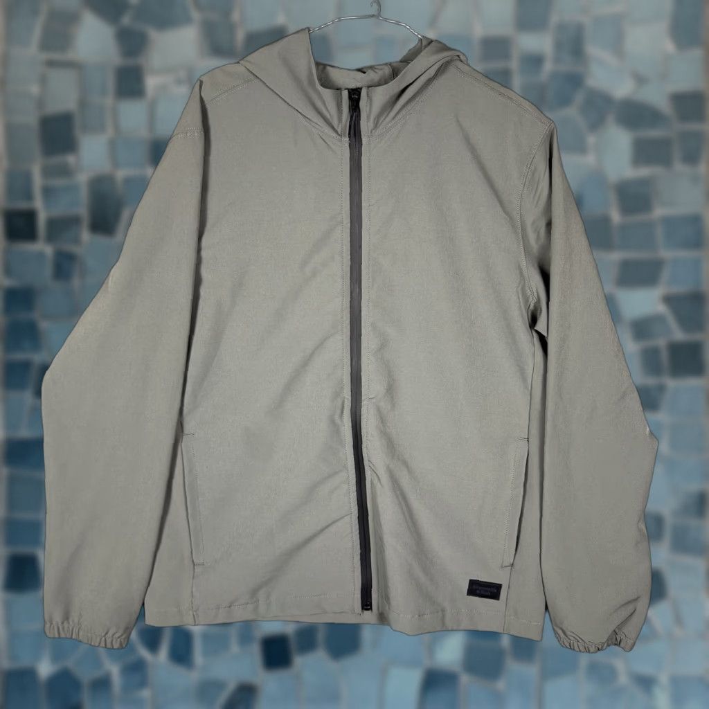 Abercrombie & Fitch Abercrombie & Fitch Softshell Jacket Mens M Full Zip Hooded Windbreaker Stretch Grey Solid Size US M / EU 48-50 / 2 - 1 Thumbnail