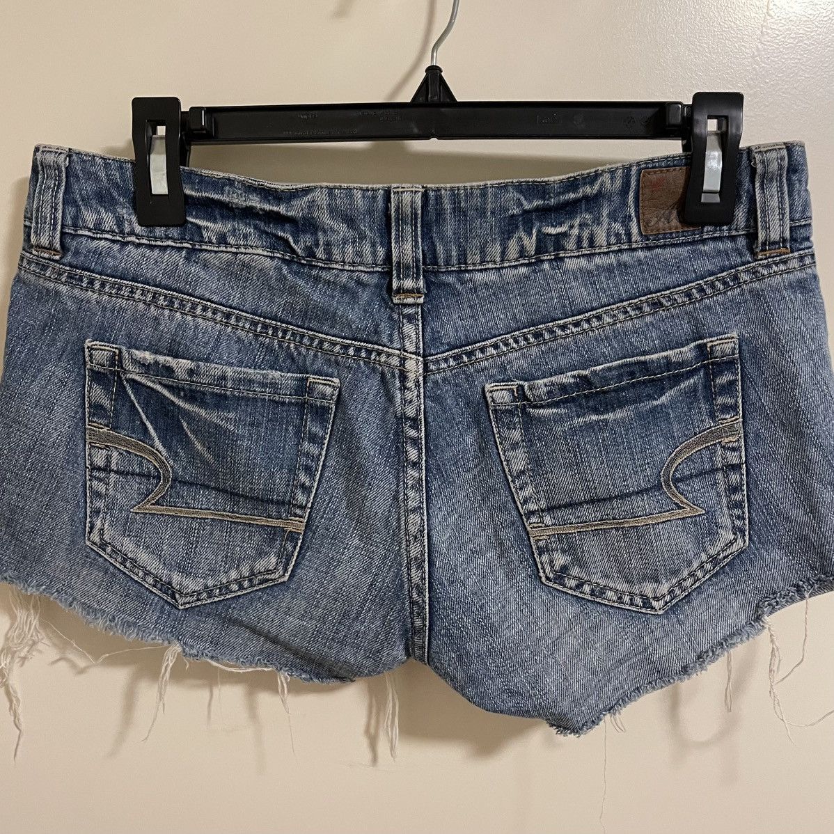 American Eagle Outfitters American Eagle Women’s Boyfriend Cut Off Blue Jean Shorts Size 27" / US 4 / IT 40 - 2 Thumbnail
