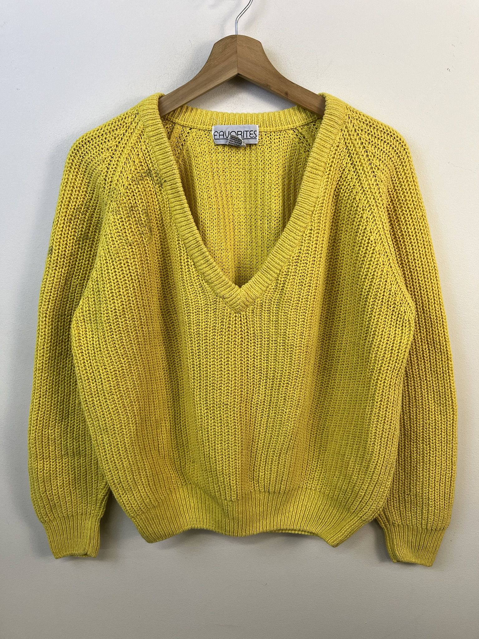 Vintage Vintage Knit Sweater 1990s Thick Knit Favorites Yellow Thick Knit Sweater Size M Size US M / EU 48-50 / 2 - 1 Thumbnail