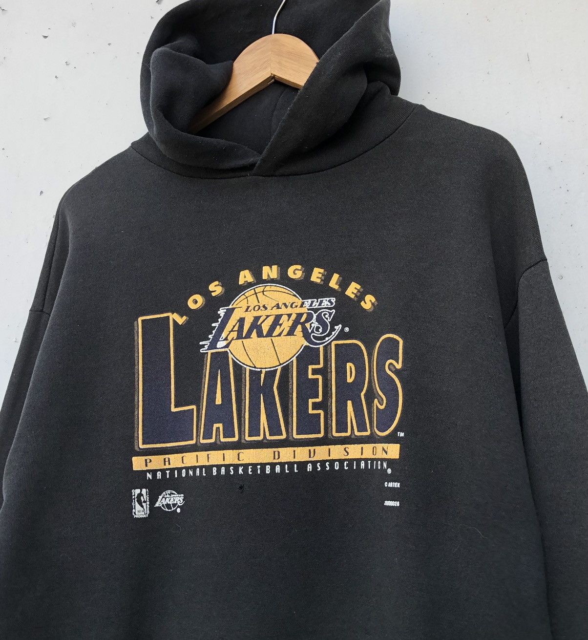 Vintage Vintage Sun Faded 90s NBA Los Angeles Lakers sweater hoodie Size US L / EU 52-54 / 3 - 2 Thumbnail