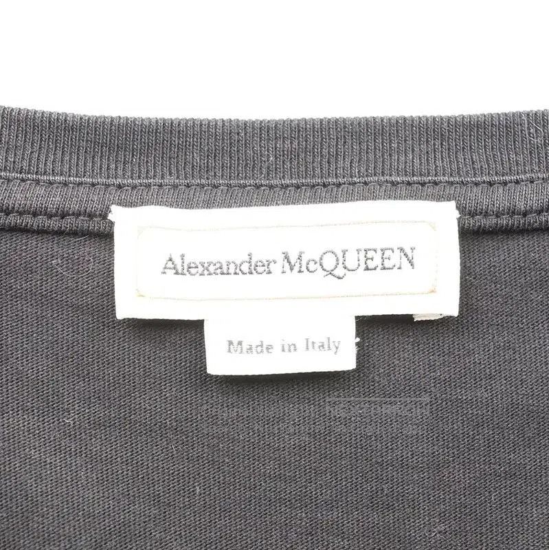 Alexander McQueen Alexander McQueen Skull Print Black T-shirt . Size US XL / EU 56 / 4 - 3 Thumbnail