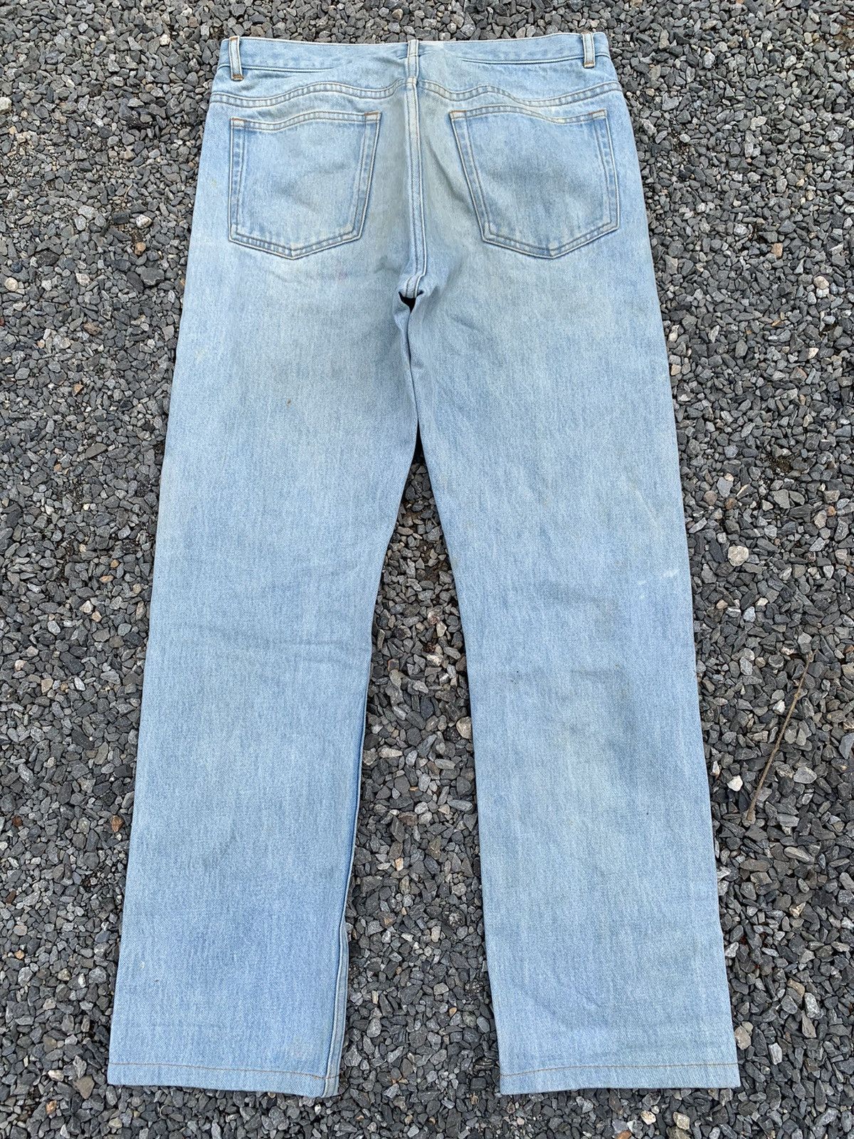 A.P.C. APC SELVEDGE BUTTON FLY LIGHT BLUE JAPANESE DISTRESSED DENIM Size US 30 / EU 46 - 2 Thumbnail