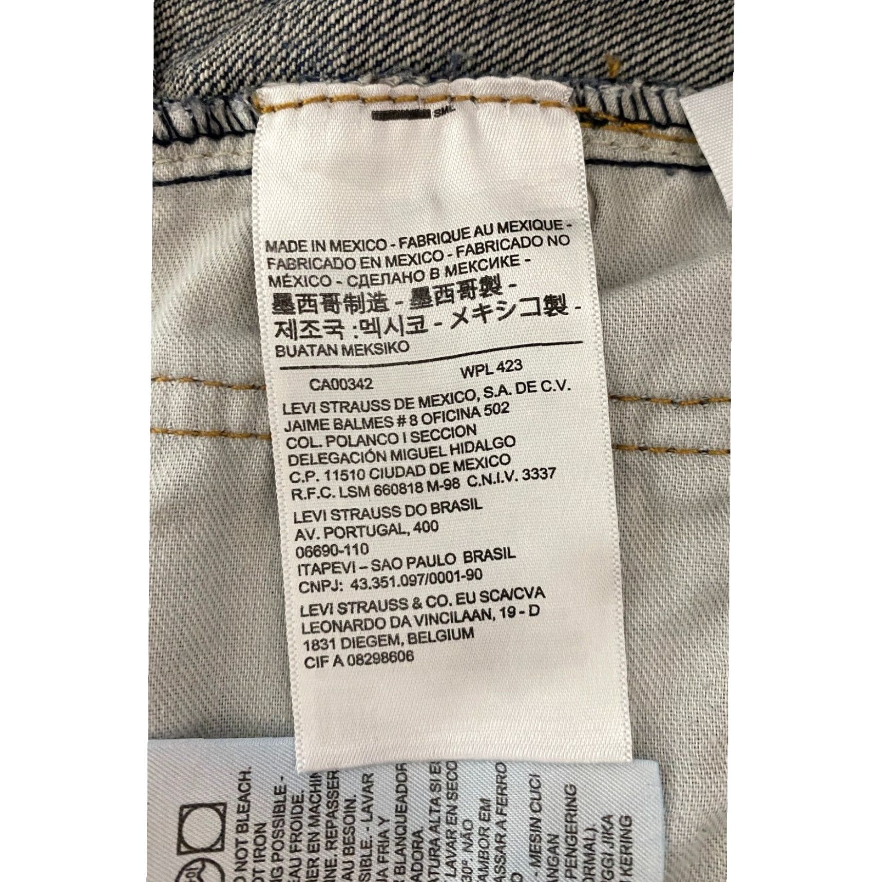 Levi's Levi's 559 Jean Shorts Men 35×10 Blue Cutoff Denim Jorts Whiskers Bermuda 5-Pocket Casual Summer Size US 35 - 4 Thumbnail