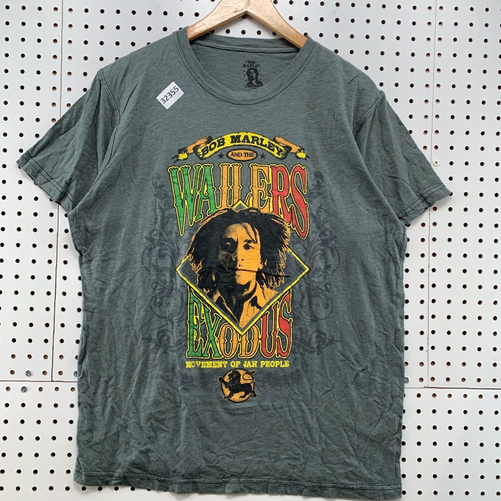 Vintage Bob Marley Rasta Shirt Mens Large Gray Potrait Graphic Jamaica 23x28.5 Vintage T-Shirt" Size US L / EU 52-54 / 3 - 2 Thumbnail